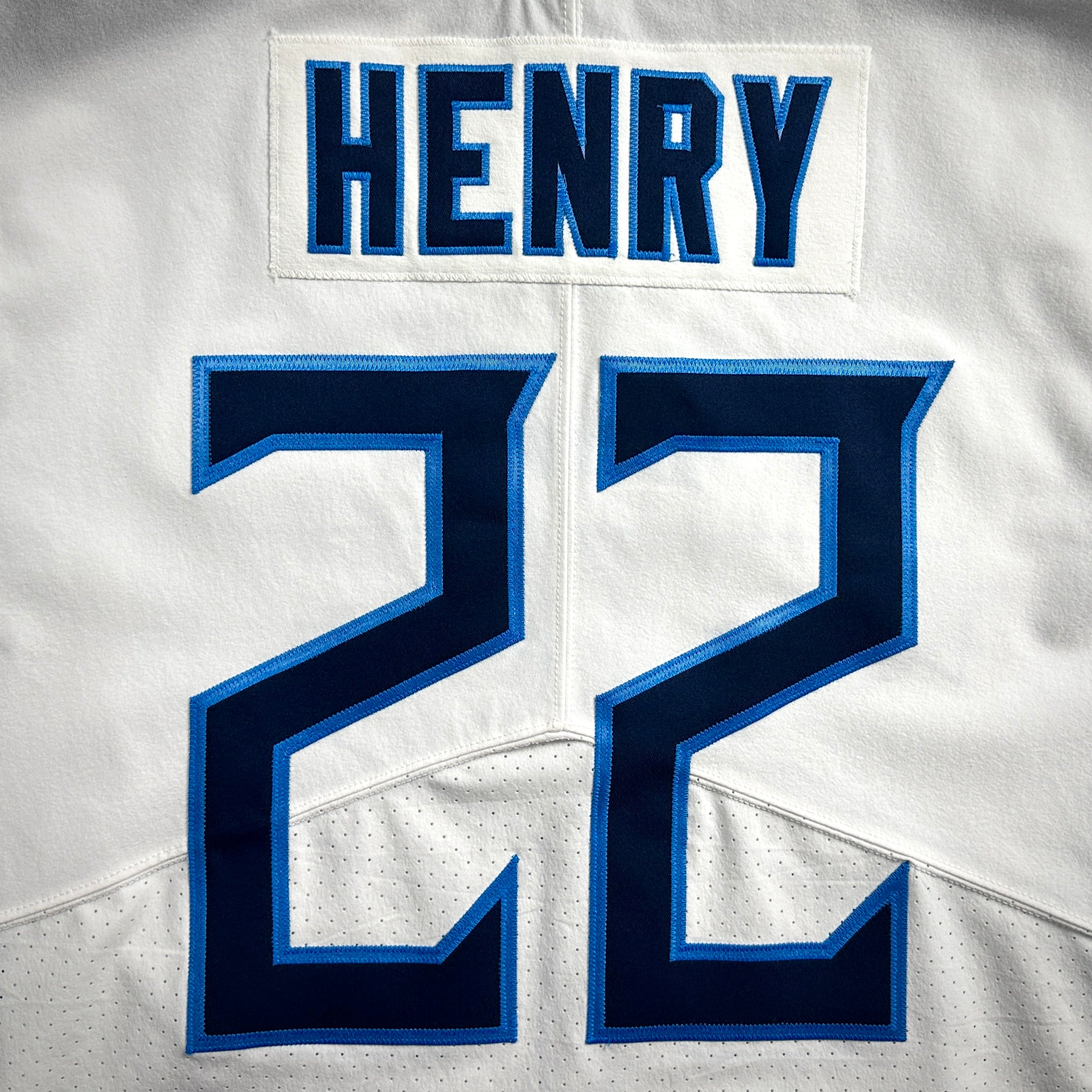 2022 Nike NFL Team-Issued Game Jersey Tennessee Titans Derrick Henry Sz. 44 SKILL
