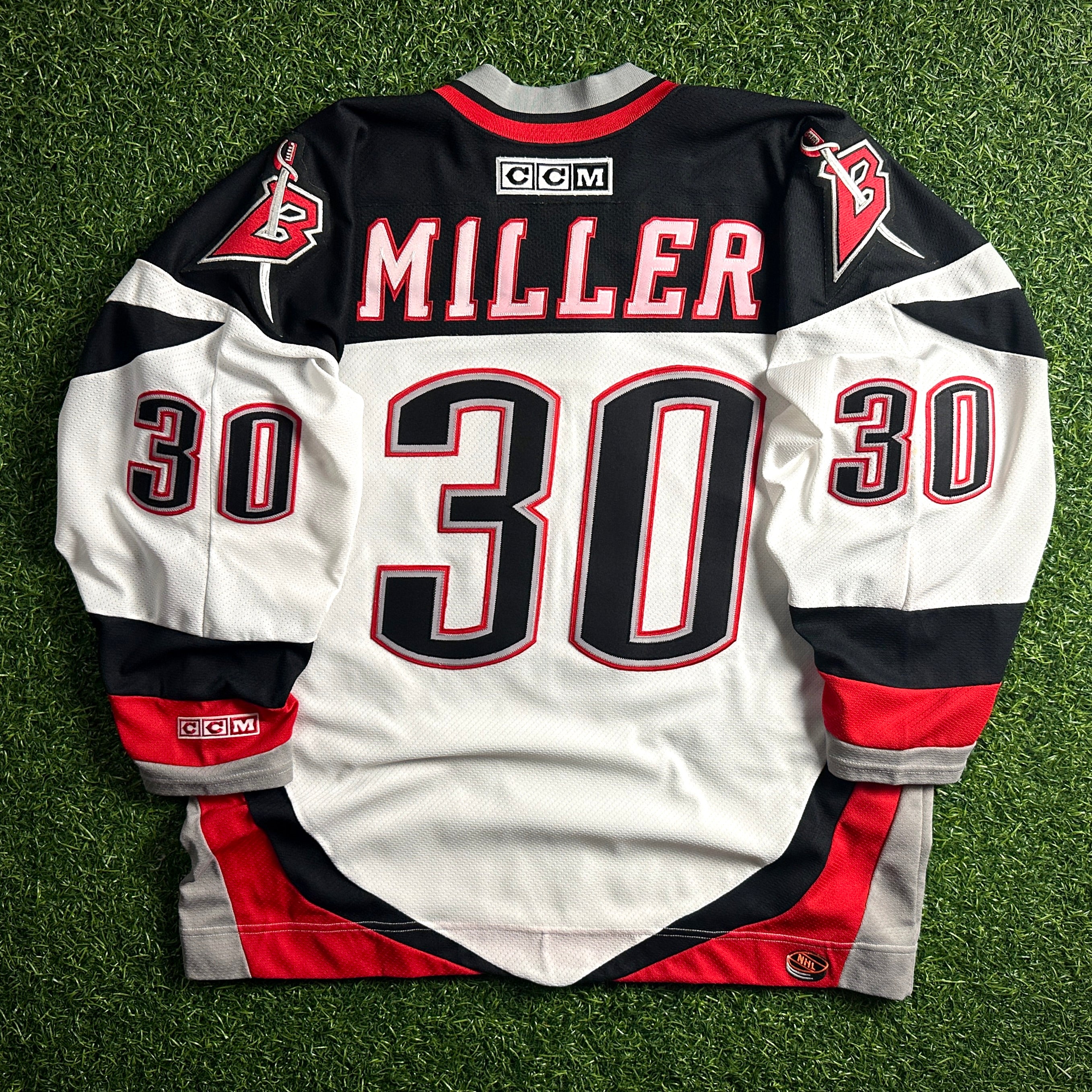 2002 CCM NHL Buffalo Sabres Jersey Ryan Miller Sz XL Vintage Rookie Goathead MiC