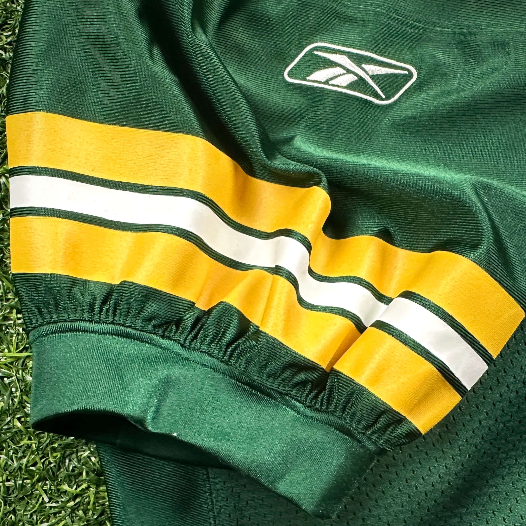 2003 Reebok NFL Authentic Jersey Green Bay Packers Brett Favre Sz. 50 Lambeau Patch