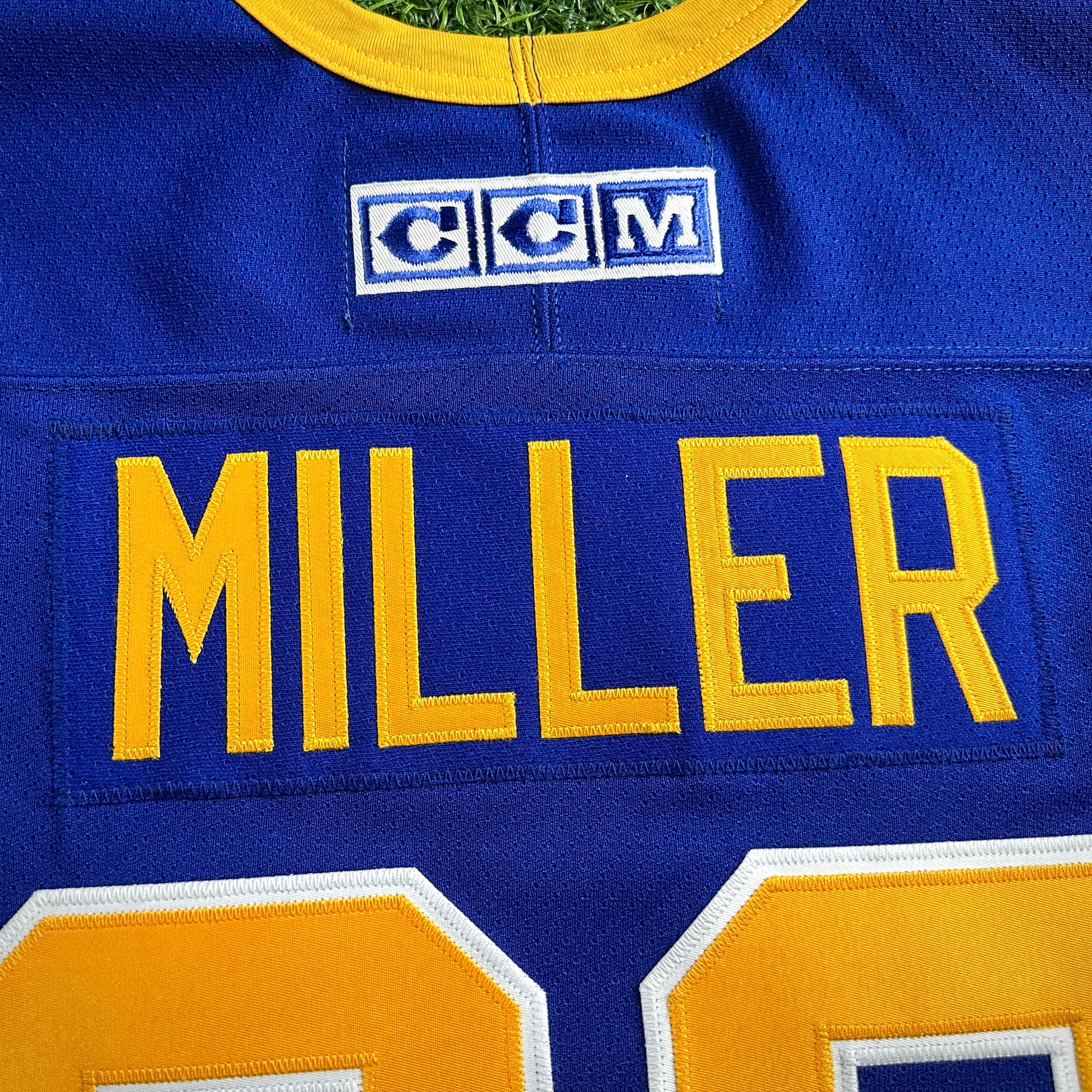 2006 CCM NHL Buffalo Sabres Alternate Jersey Ryan Miller Sz M Vintage MiC