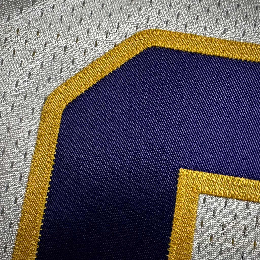 2007 Reebok NFL Team Issued Jersey Minnesota Vikings Joe Anoa’i Roman Reigns WWE Sz. 52