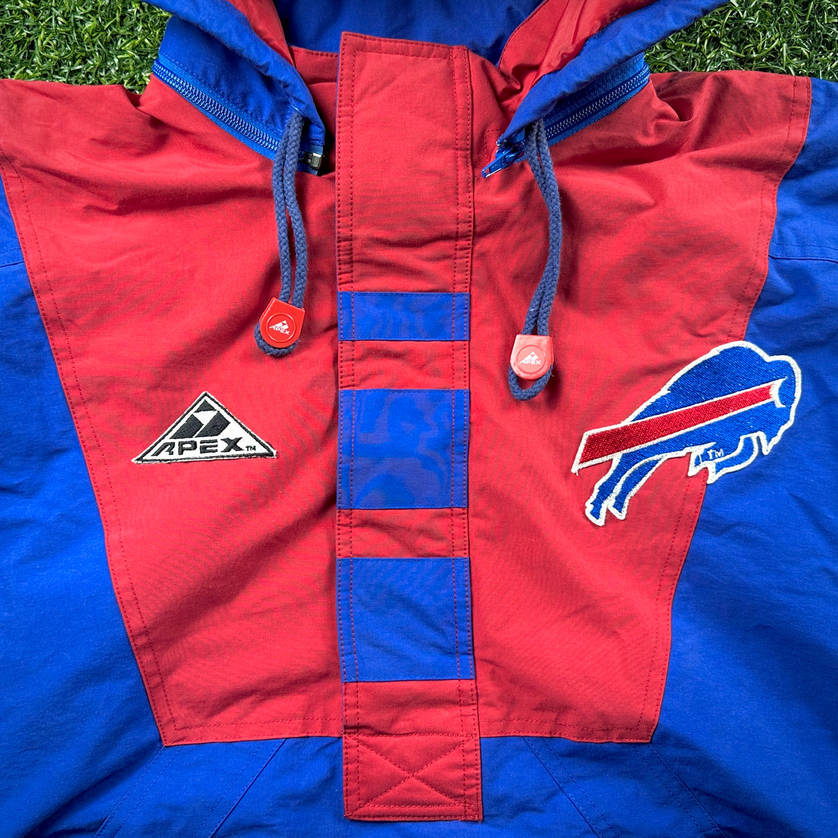 New! 1994 Apex One NFL Heavyweight Jacket Buffalo Bills Sz. L Vintage Throwback