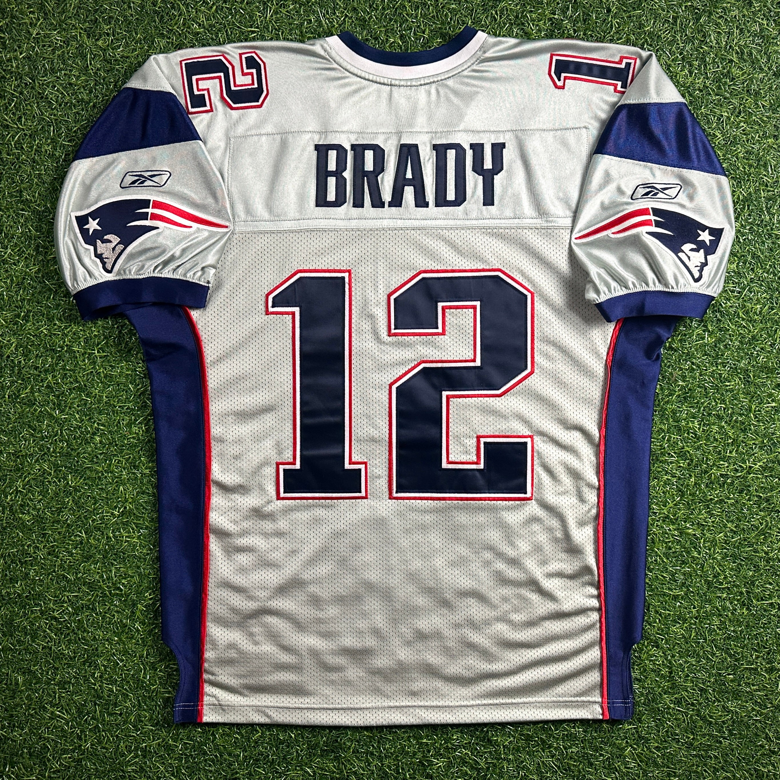2003 Reebok NFL Authentic Jersey New England Patriots Tom Brady Sz. 48 Silver Alternate