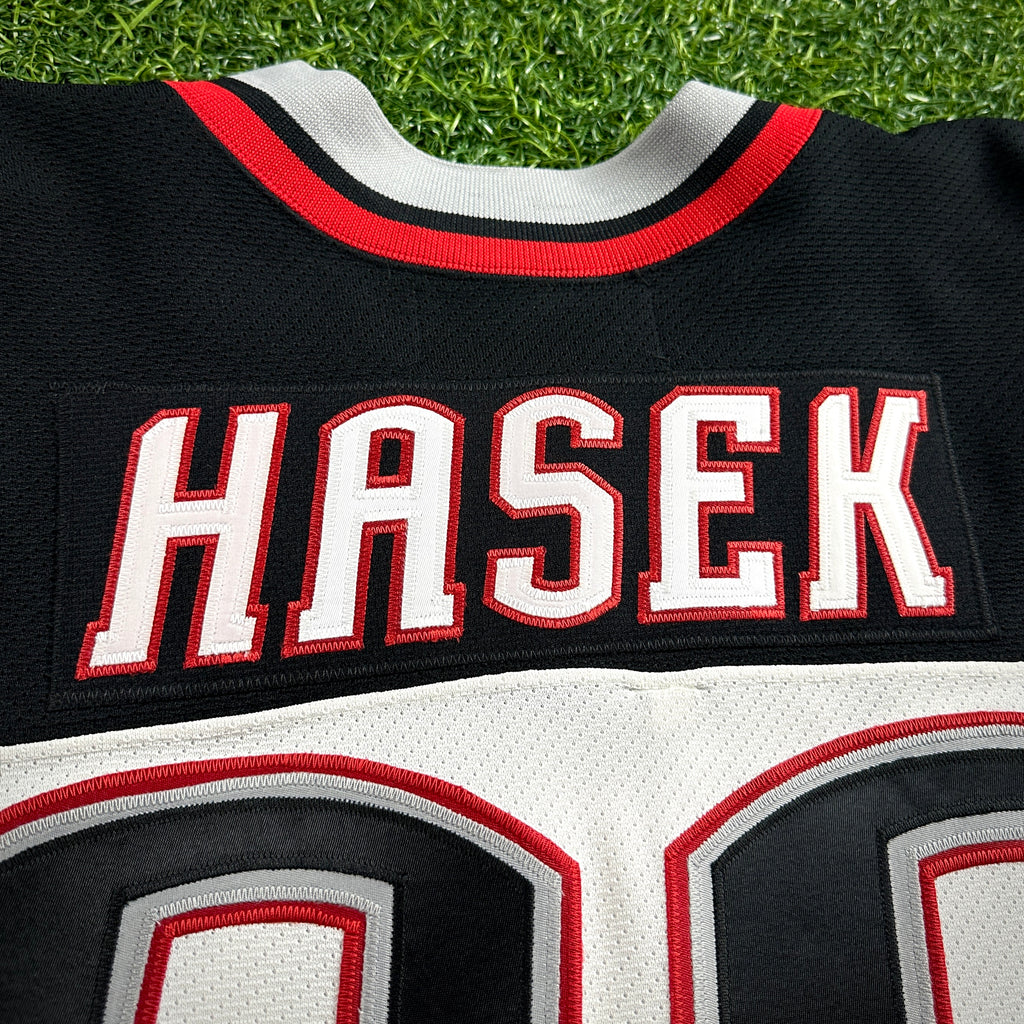 1998/99 CCM NHL Center Ice Authentic Jersey Buffalo Sabres Dominik Hasek 56 SCF