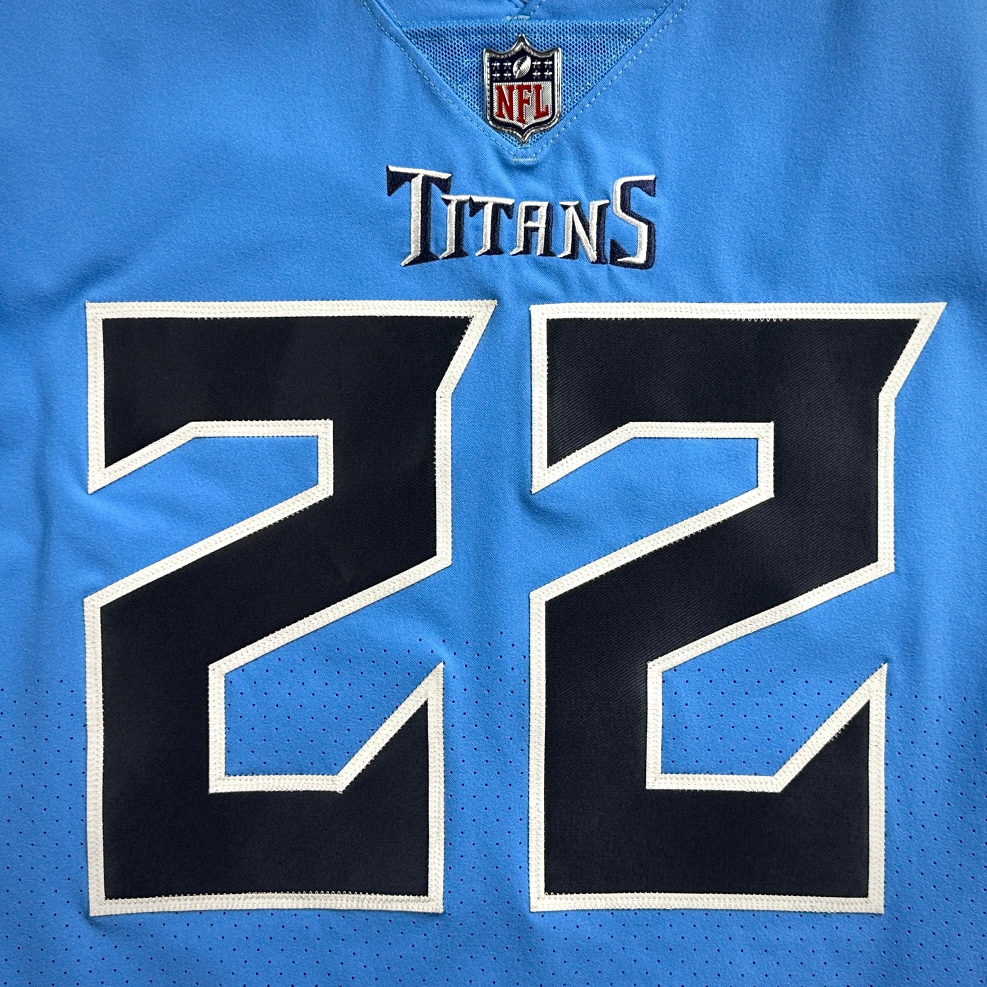 2022 Nike NFL Team-Issued Jersey Tennessee Titans Derrick Henry Autograph Beckett