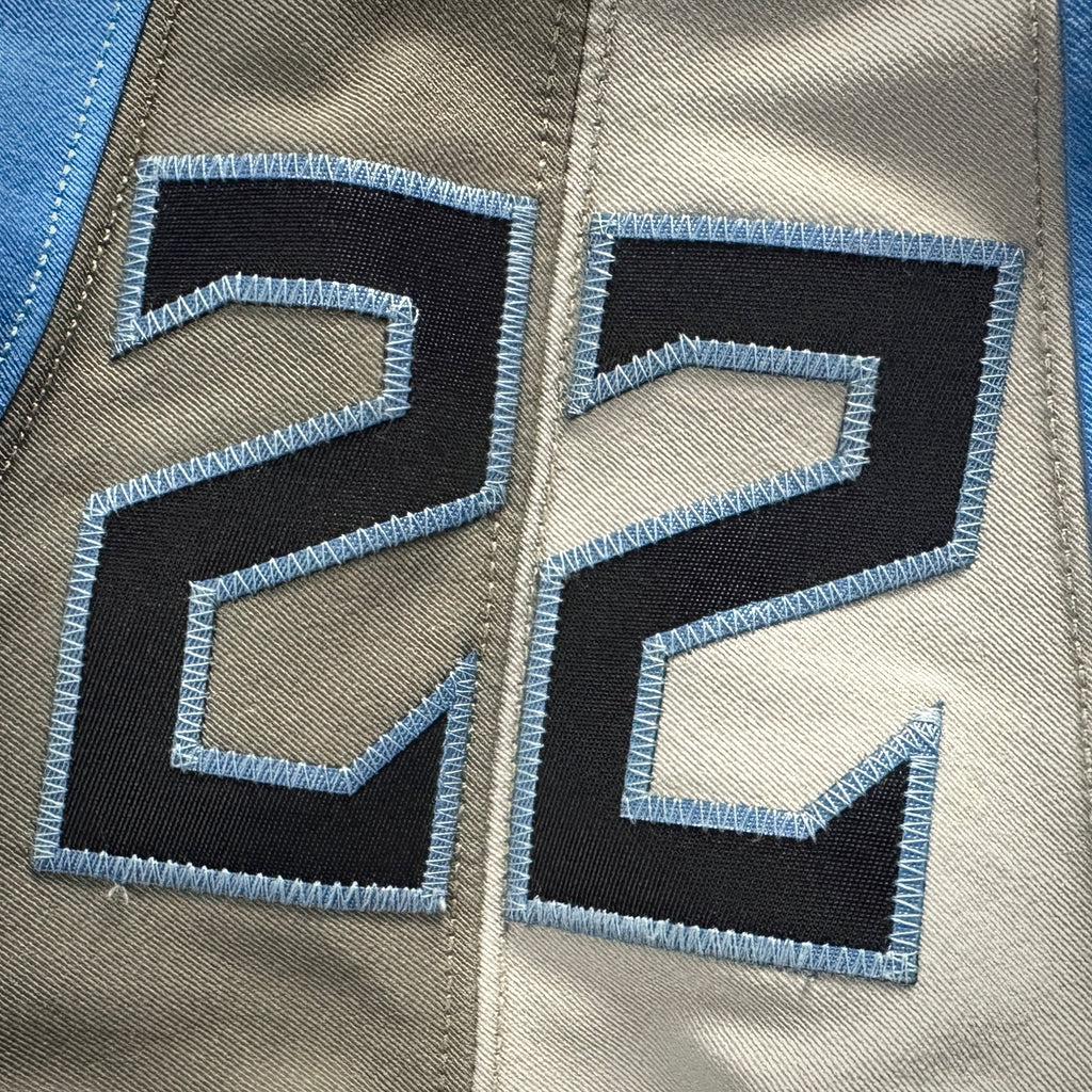 2022 Nike NFL Team-Issued Jersey Tennessee Titans Derrick Henry Autograph Beckett