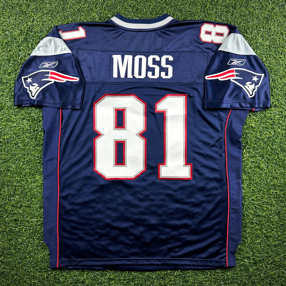 2007 Reebok NFL Authentic Jersey New England Patriots Randy Moss Blue Home Sz. 52