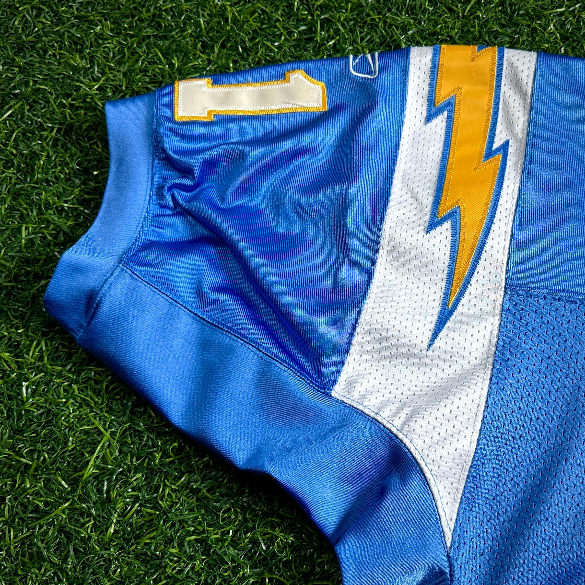 2002 Reebok NFL Authentic Jersey San Diego Chargers LaDanian Tomlinson 52 Throwback