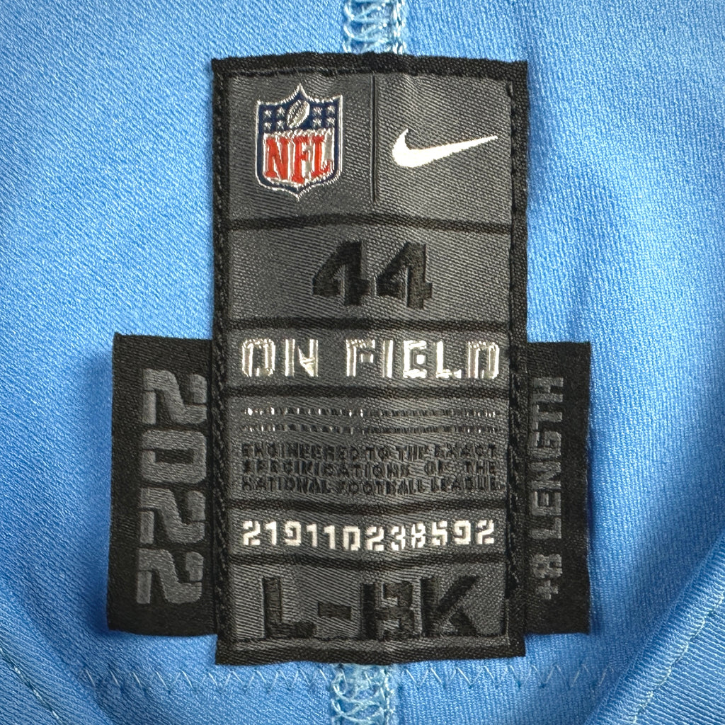 2022 Nike NFL Team-Issued Jersey Tennessee Titans Derrick Henry Autograph Beckett