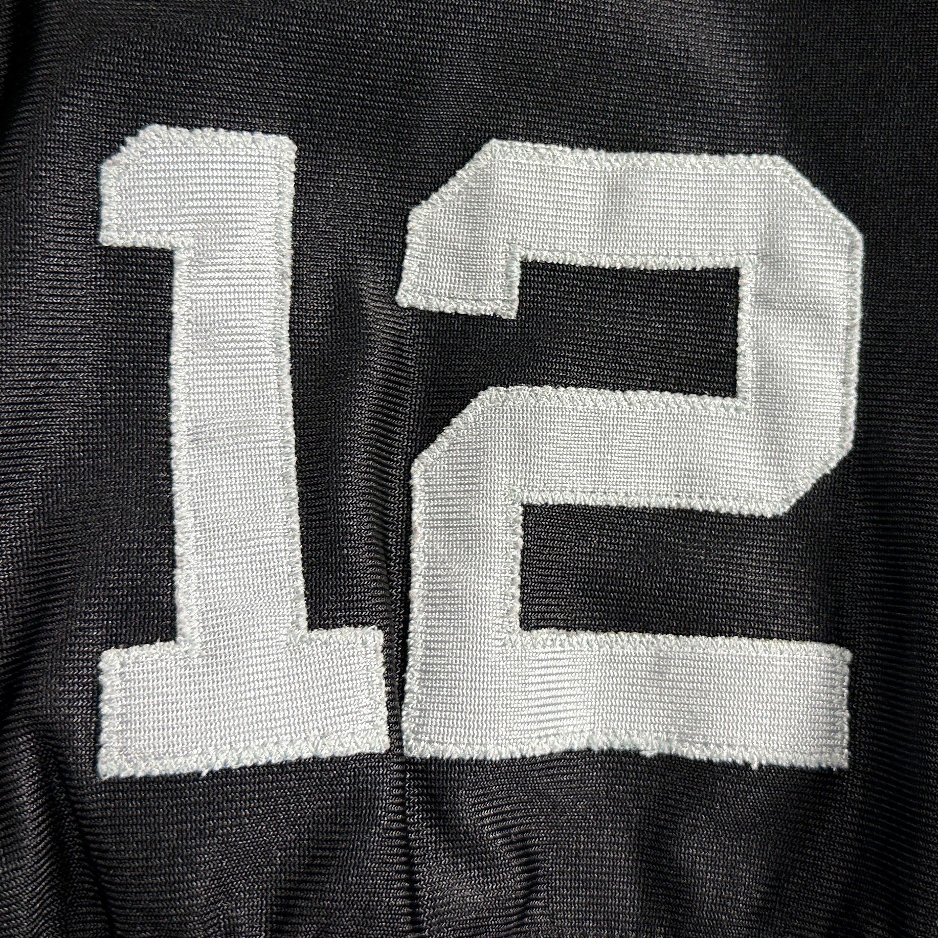 2001 Reebok NFL Authentic Jersey Oakland Raiders Rich Gannon Sz. 50 Vintage Helmet Tag