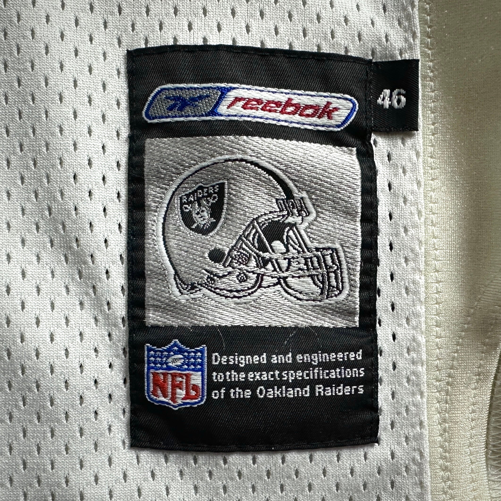 2001 Reebok NFL Authentic Jersey Oakland Raiders Howie Long Sz. 46 Helmet Tag