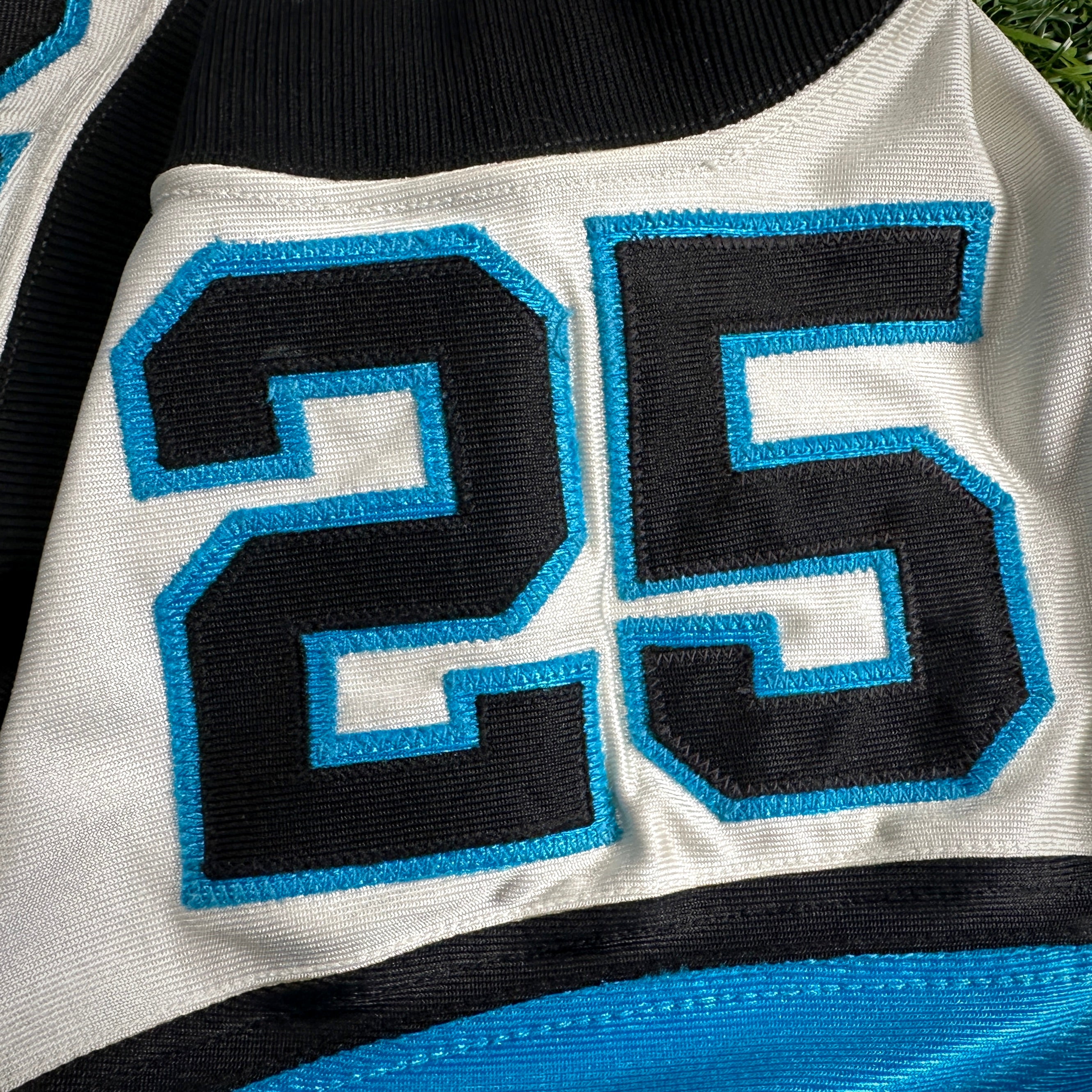 2004 Reebok NFL Game Used Worn Jersey Carolina Panthers Joey Harris Sz 40 Rookie