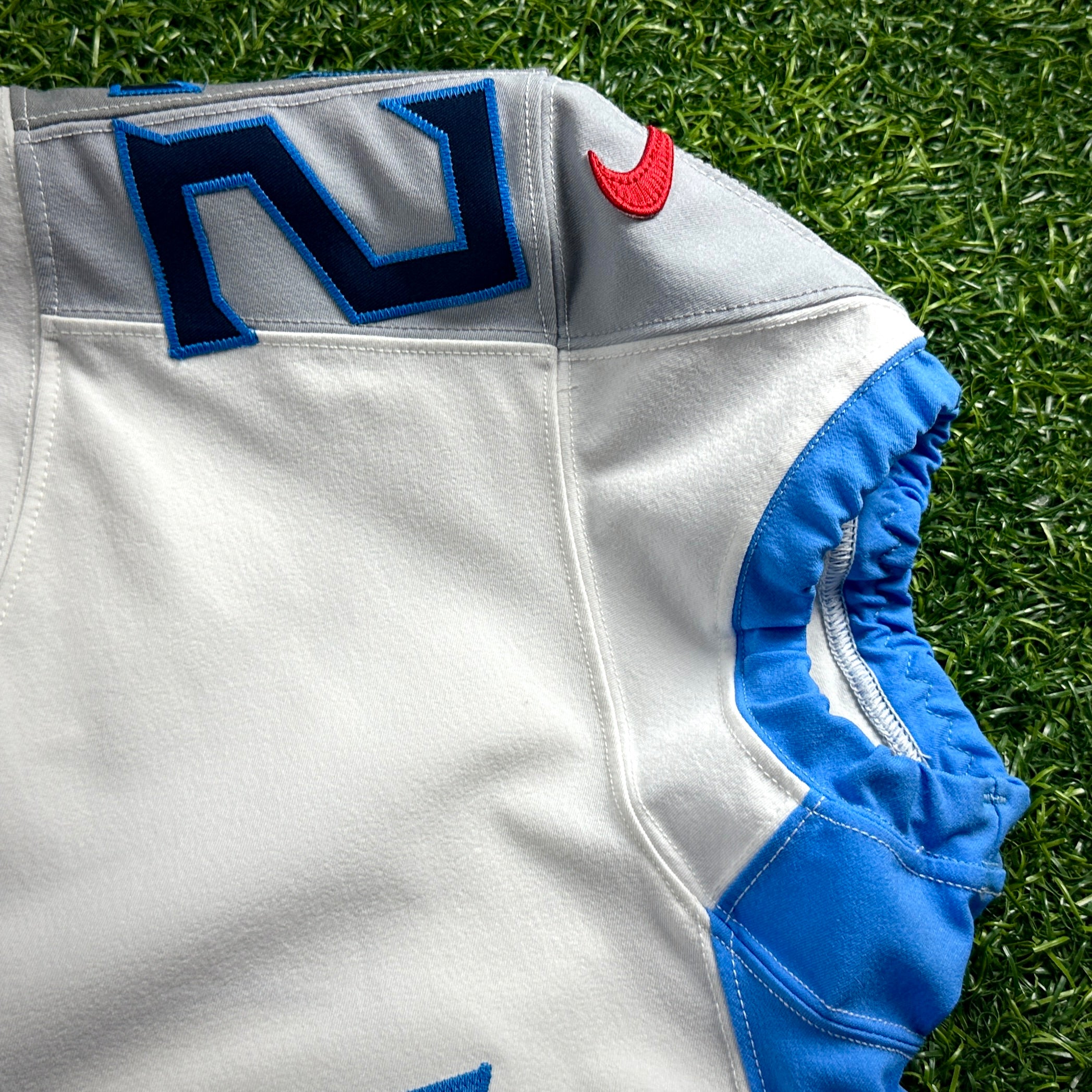 2022 Nike NFL Team-Issued Game Jersey Tennessee Titans Derrick Henry Sz. 44 SKILL