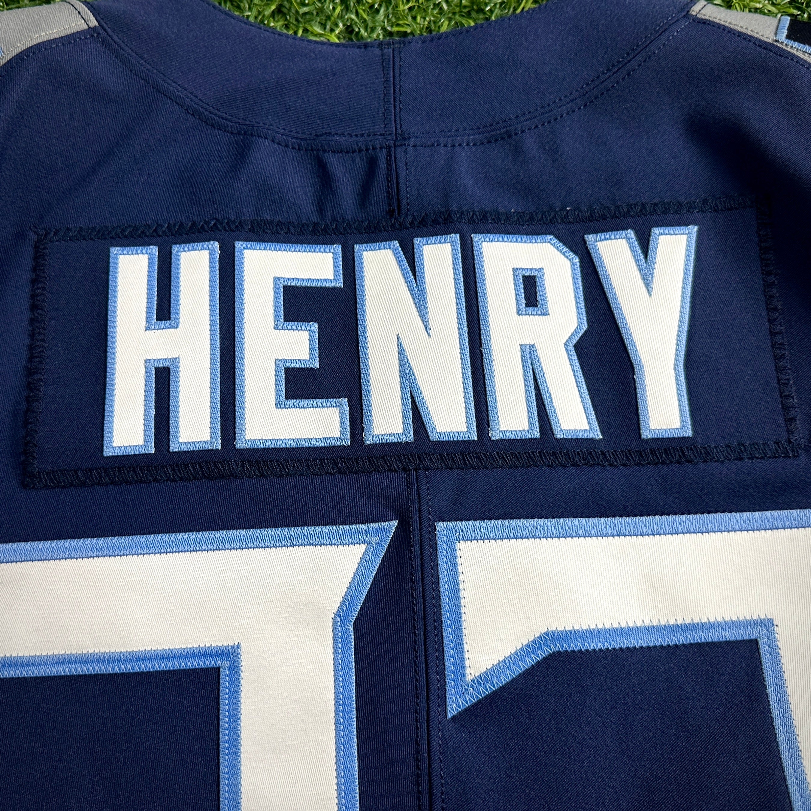 2021 Nike NFL Authentic Jersey Tennessee Titans Derrick Henry Autograph JSA