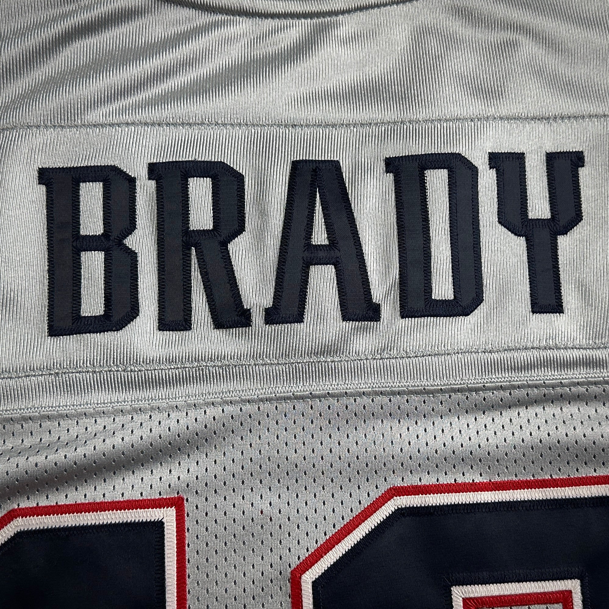 2007 Reebok NFL Authentic Jersey New England Patriots Tom Brady Sz. 50 Silver Alternate