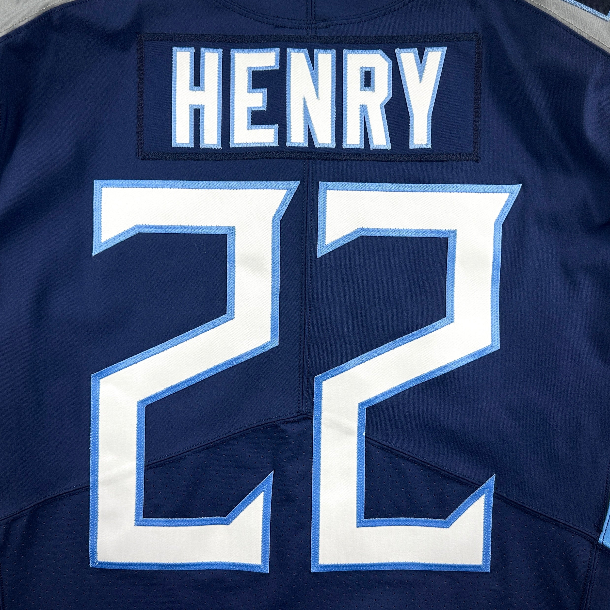 2021 Nike NFL Team-Issued Game Jersey Tennessee Titans Derrick Henry Sz. 44 L-BK
