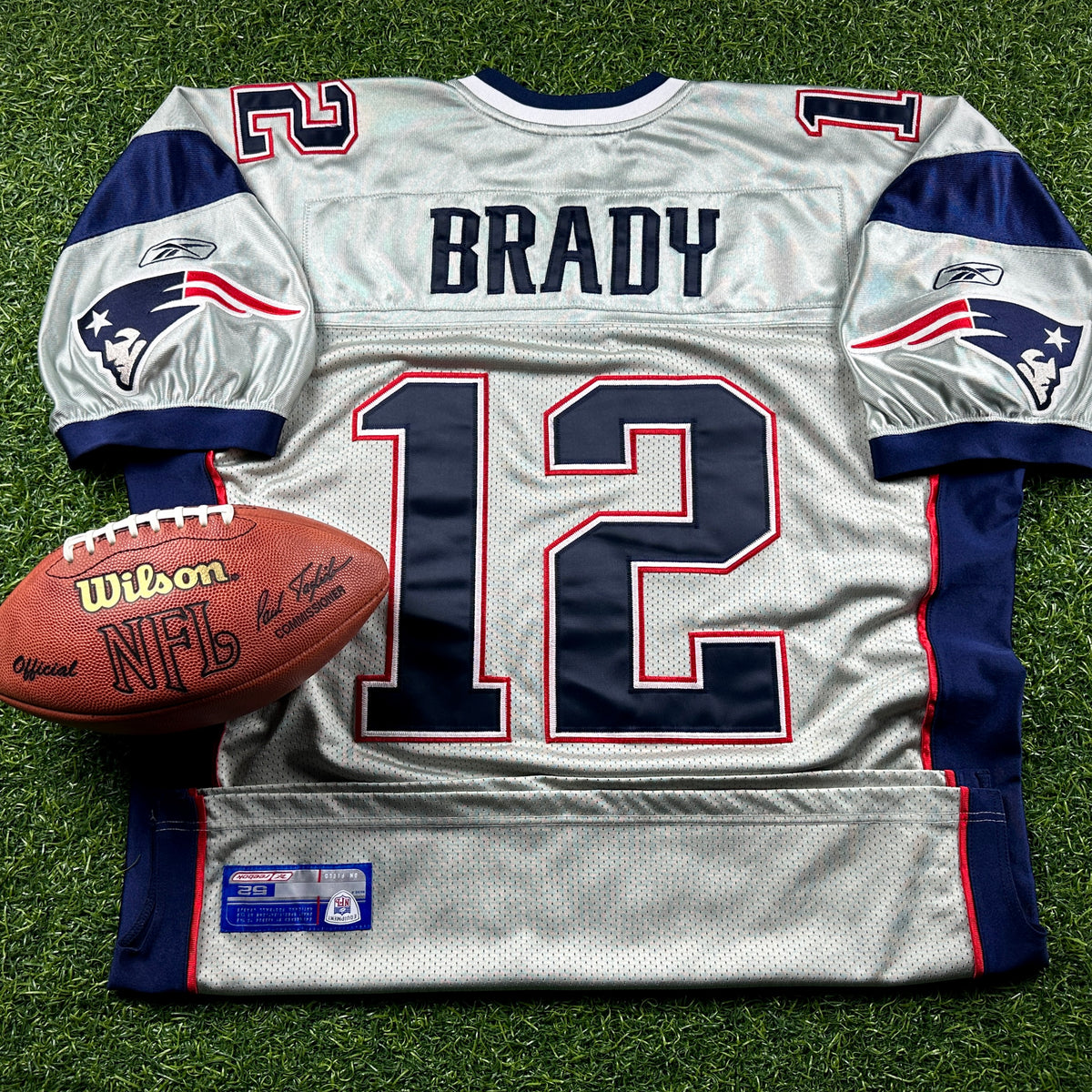 2003 Reebok NFL Authentic Jersey New England Patriots Tom Brady Sz. 52 Silver Alternate