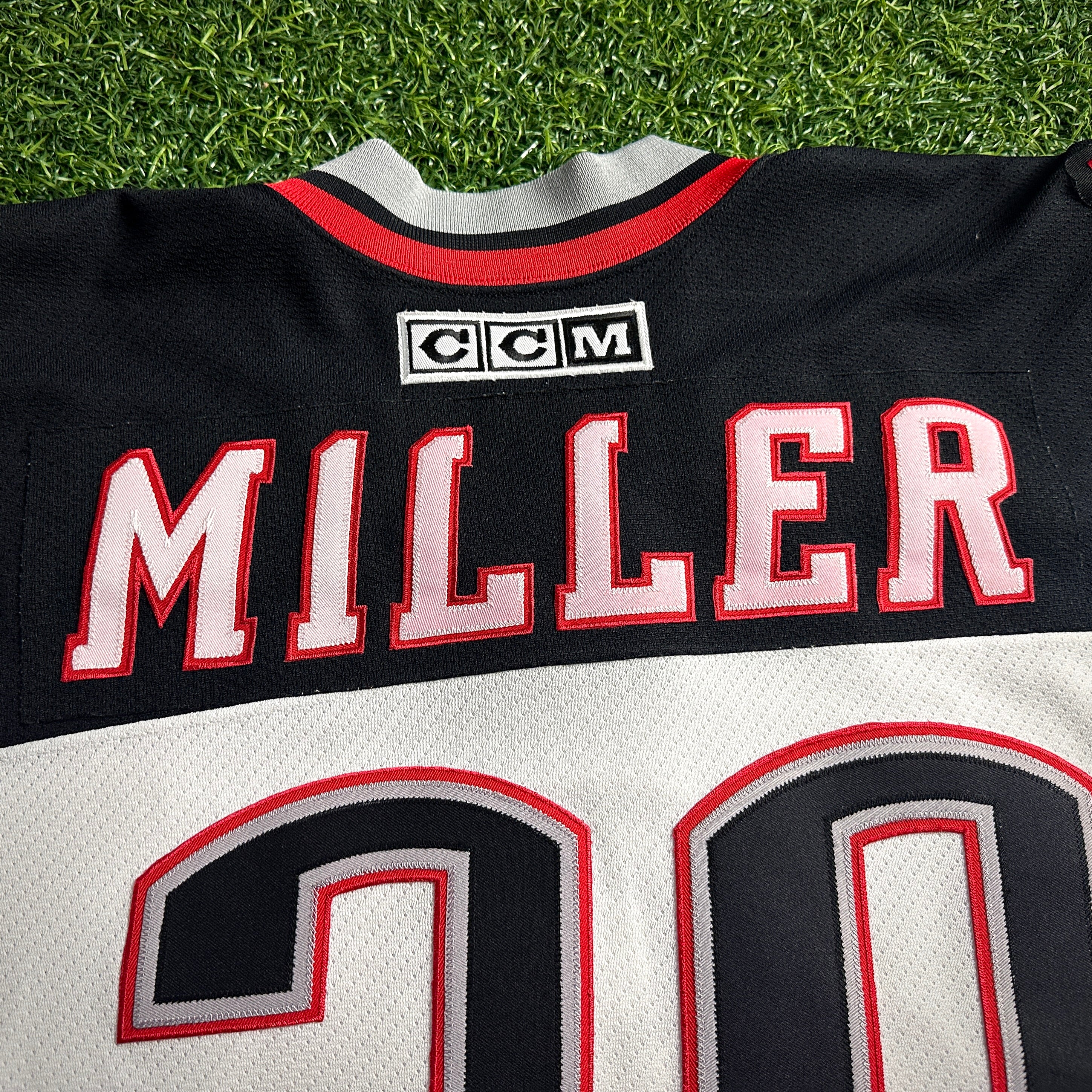 2002 CCM NHL Buffalo Sabres Jersey Ryan Miller Sz XL Vintage Rookie Goathead MiC