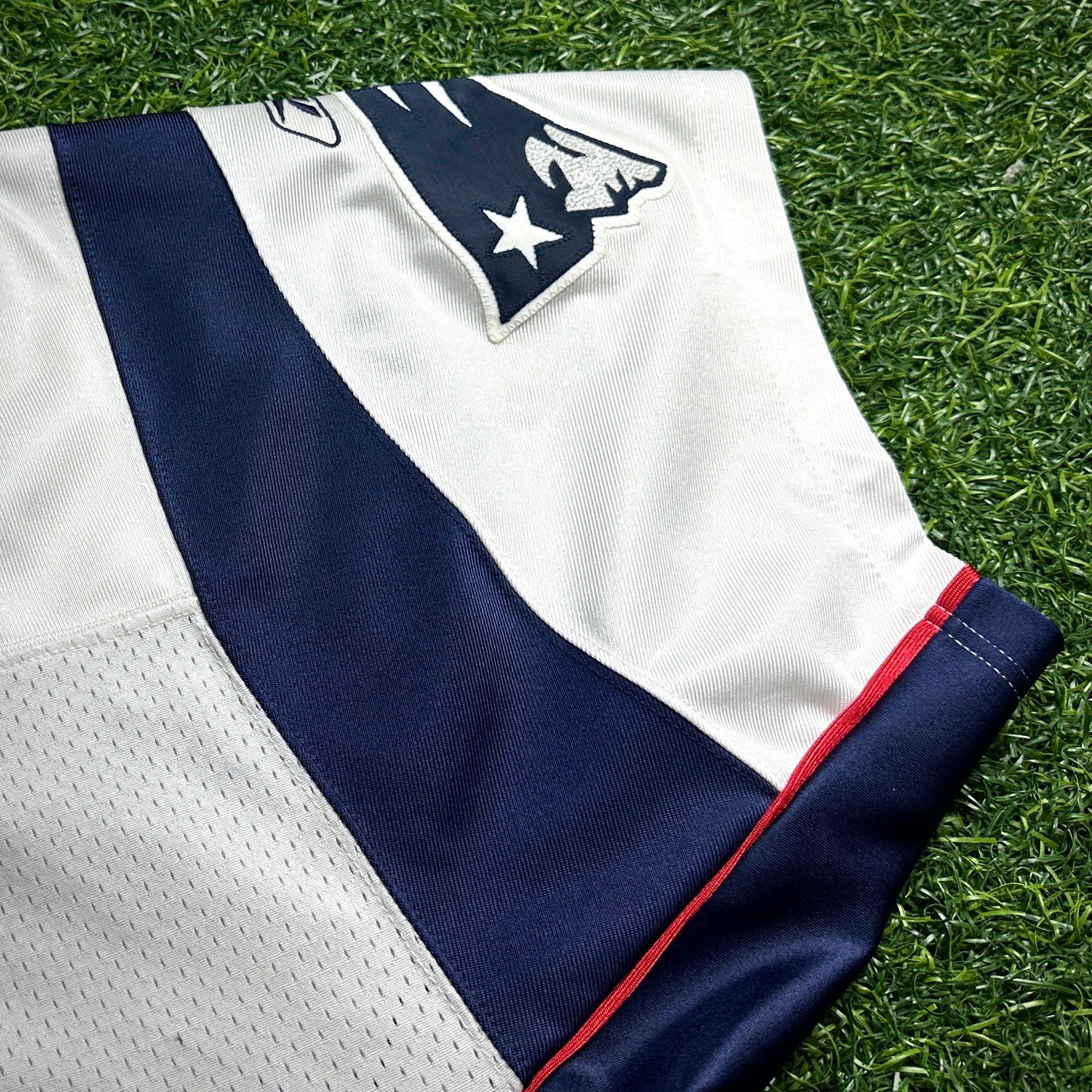 2007 Reebok NFL Authentic Jersey New England Patriots Randy Moss White Away Sz. 52