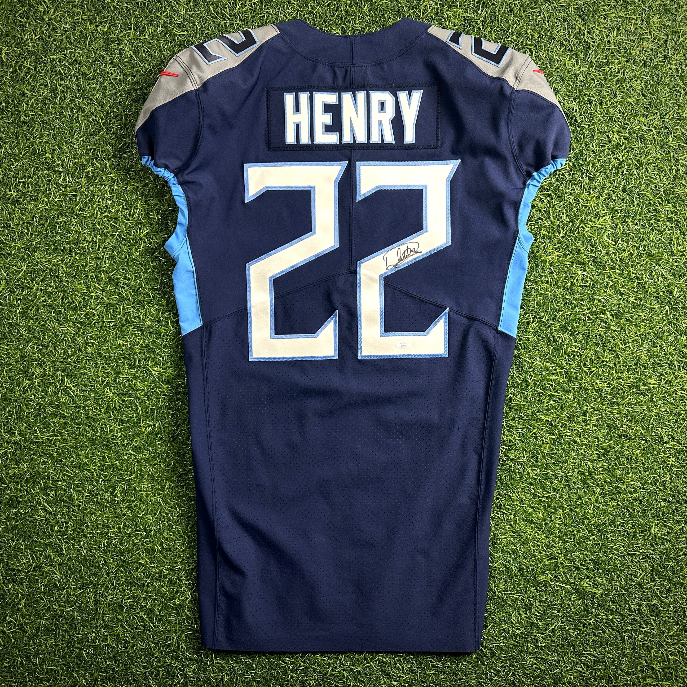 2021 Nike NFL Authentic Jersey Tennessee Titans Derrick Henry Autograph JSA