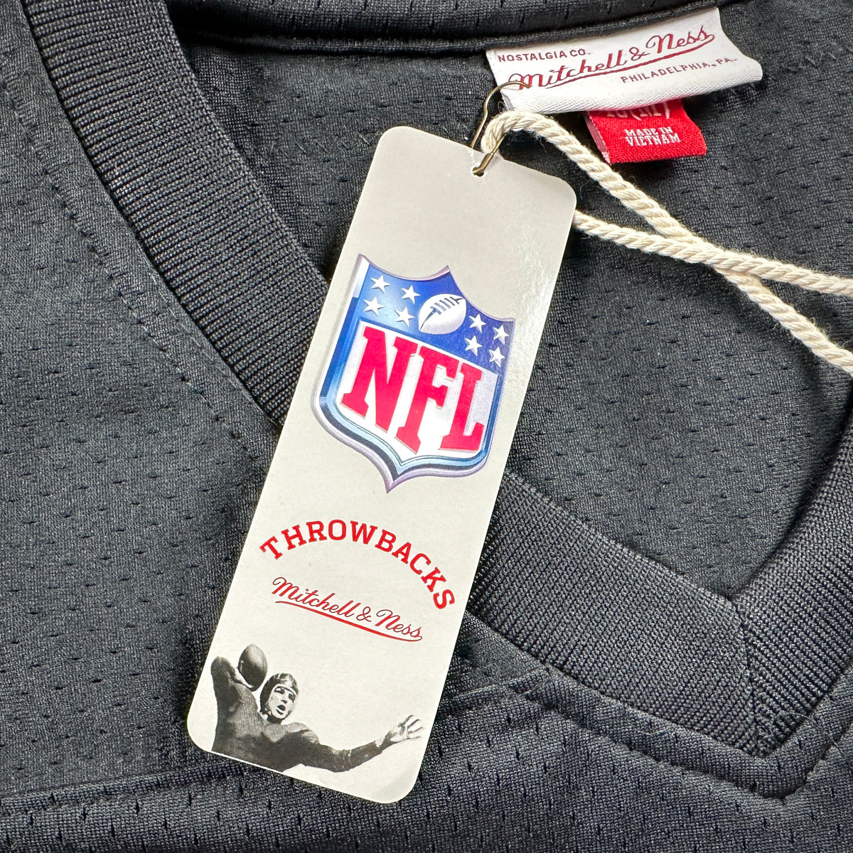 New! Mitchell & Ness NFL 1990 Authentic Jersey Los Angeles Raiders Bo Jackson Sz. 40 (M) Throwback