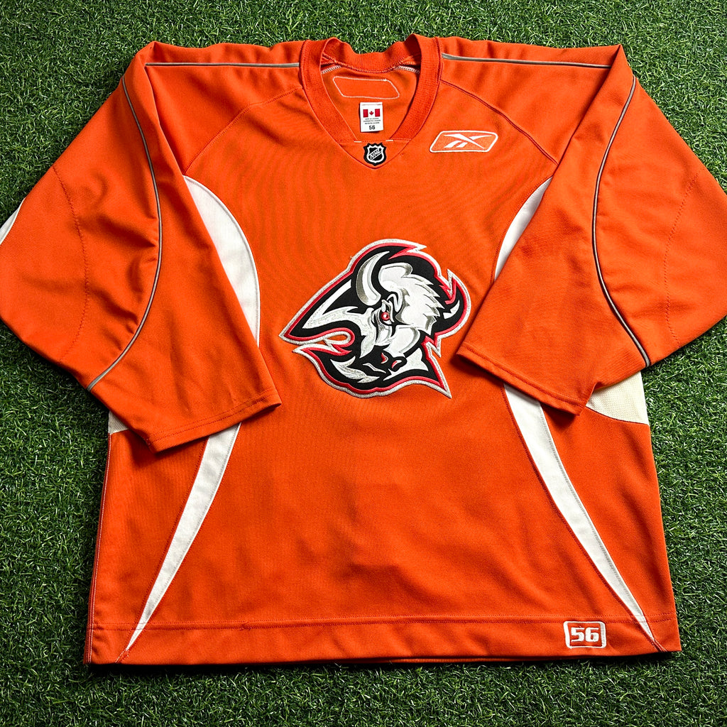 2005 Reebok NHL Team Issued Jersey Buffalo Sabres Practice Orange Sz. 56 Vintage