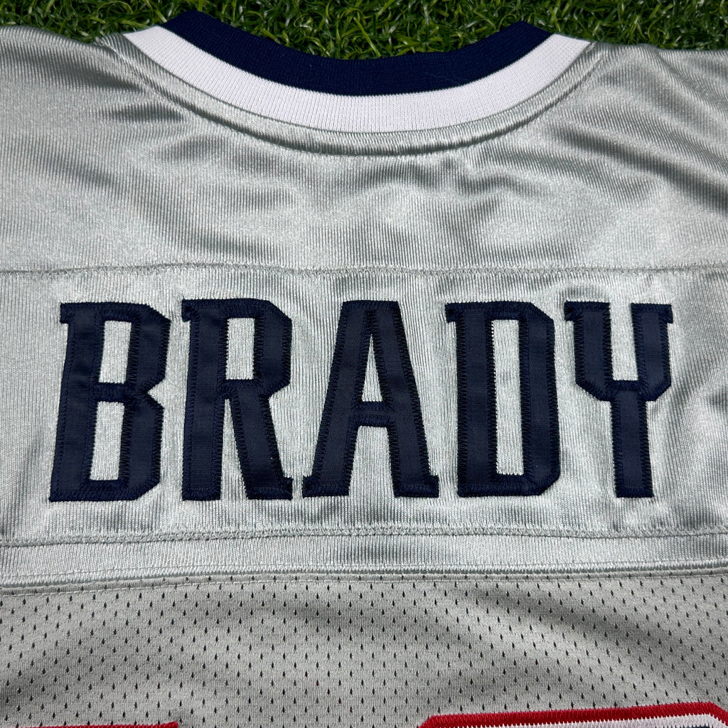 2003 Reebok NFL Authentic Jersey New England Patriots Tom Brady Sz. 52 Silver Alternate