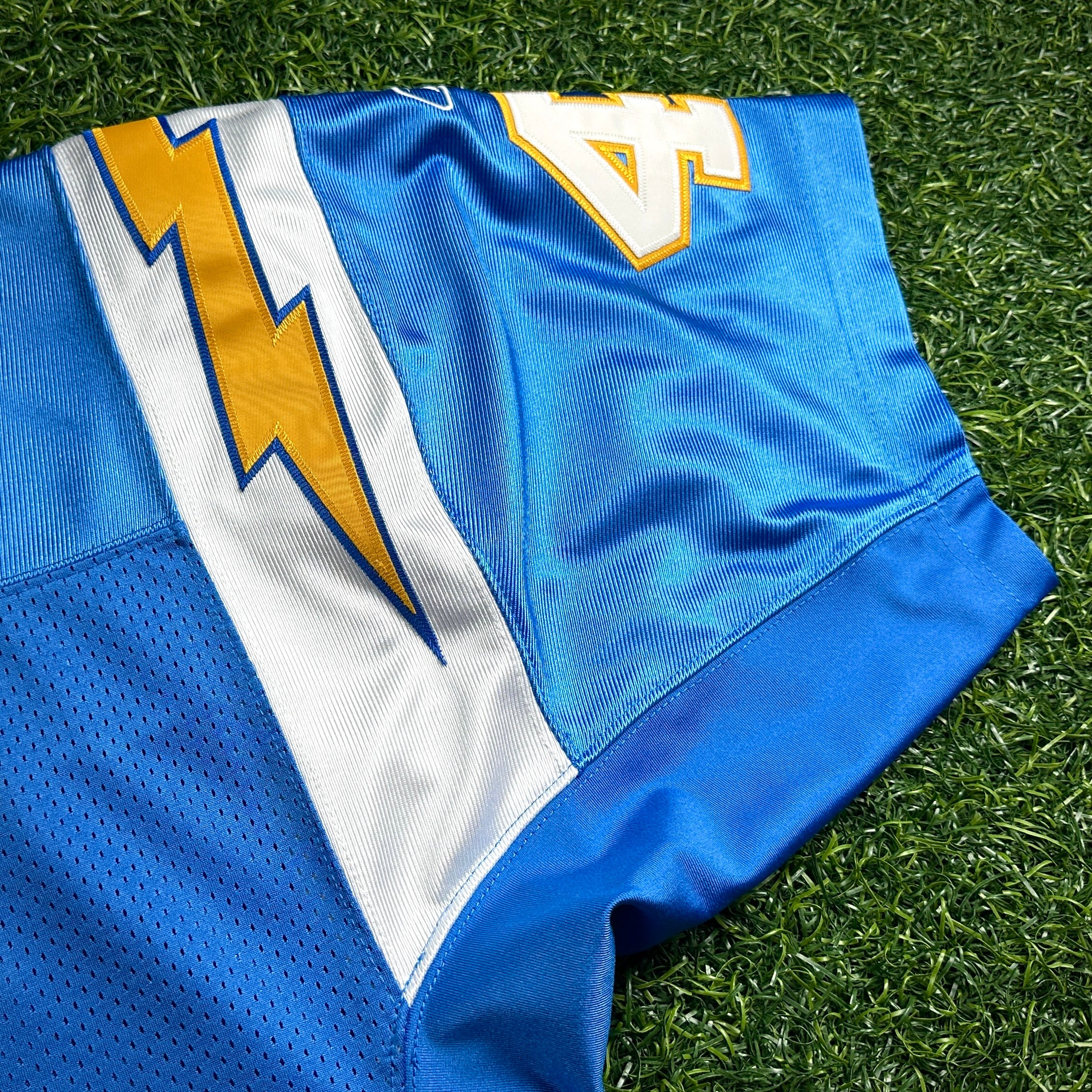 New! 2009 NFL Authentic Throwback Jersey San Diego Chargers Darren Sproles 52