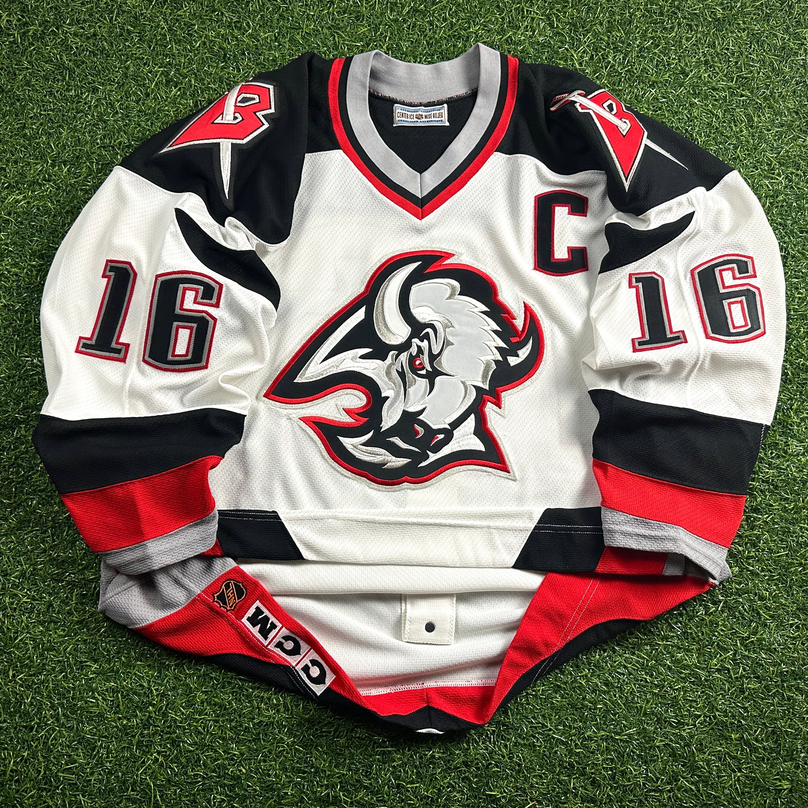 1996 CCM NHL Center Ice Authentic Jersey Buffalo Sabres Pat LaFontaine Sz. 52