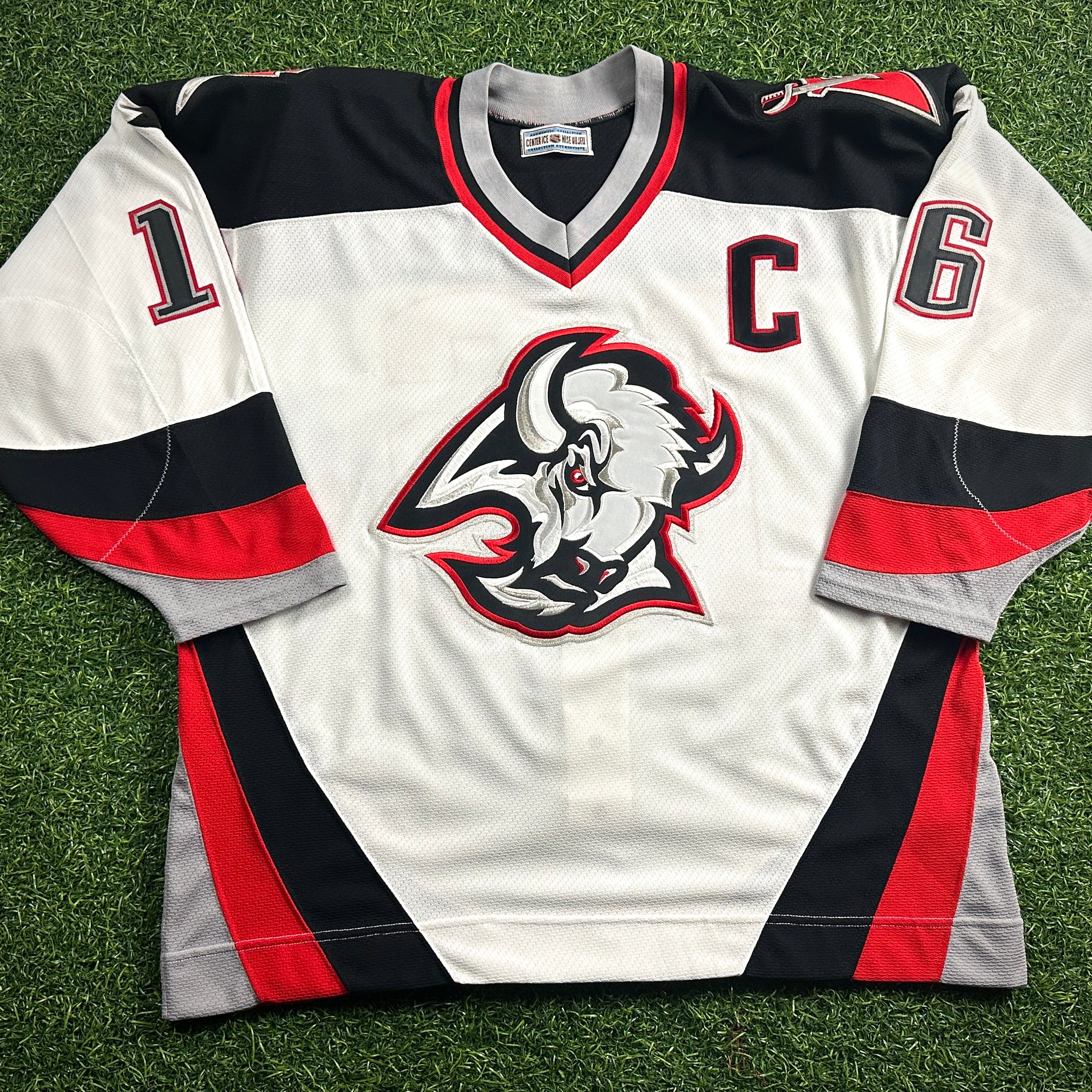 1996 CCM NHL Center Ice Authentic Jersey Buffalo Sabres Pat LaFontaine Sz. 52