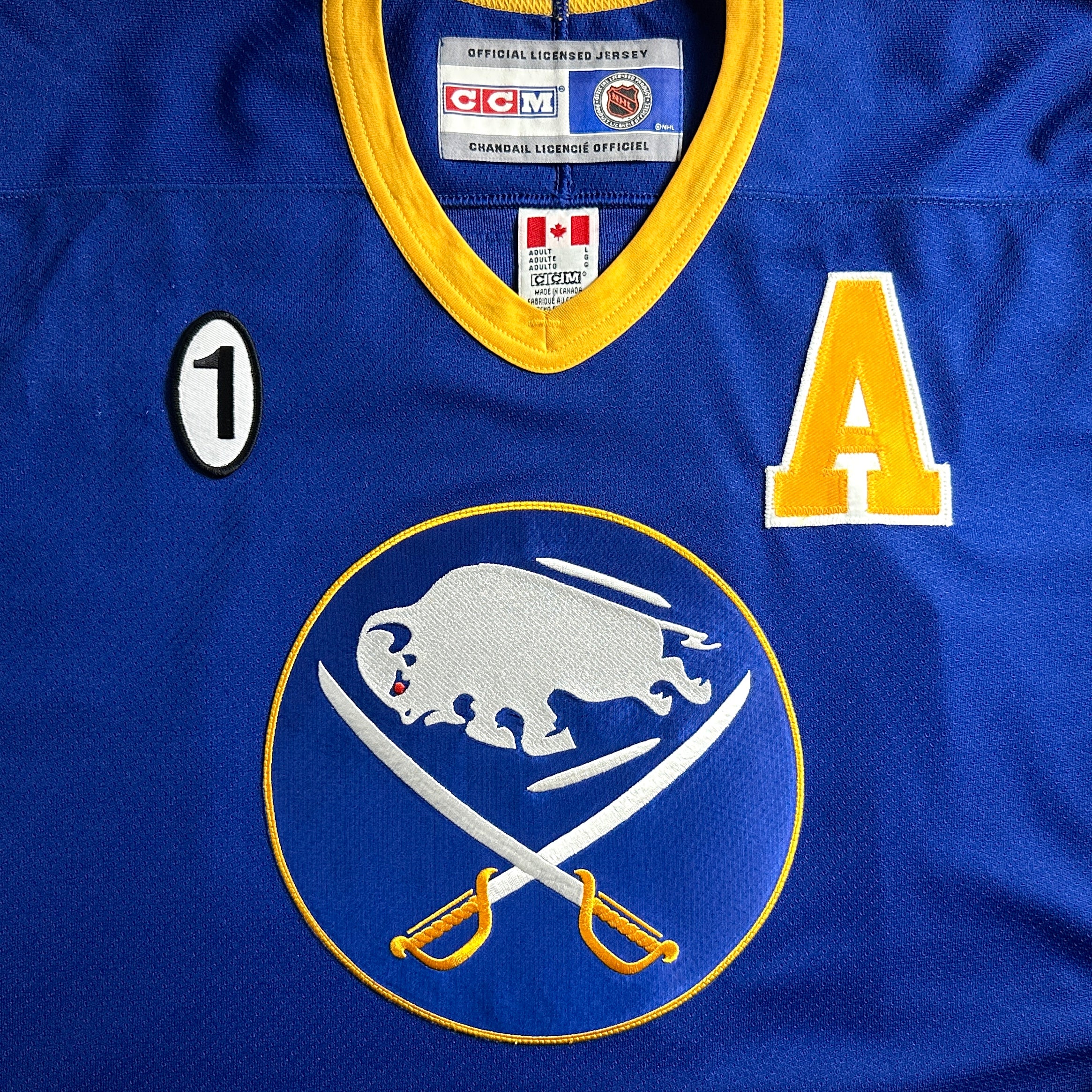 CCM NHL Jersey 1996 Buffalo Sabres Throwback Brad May Autograph Sz. L Vintage