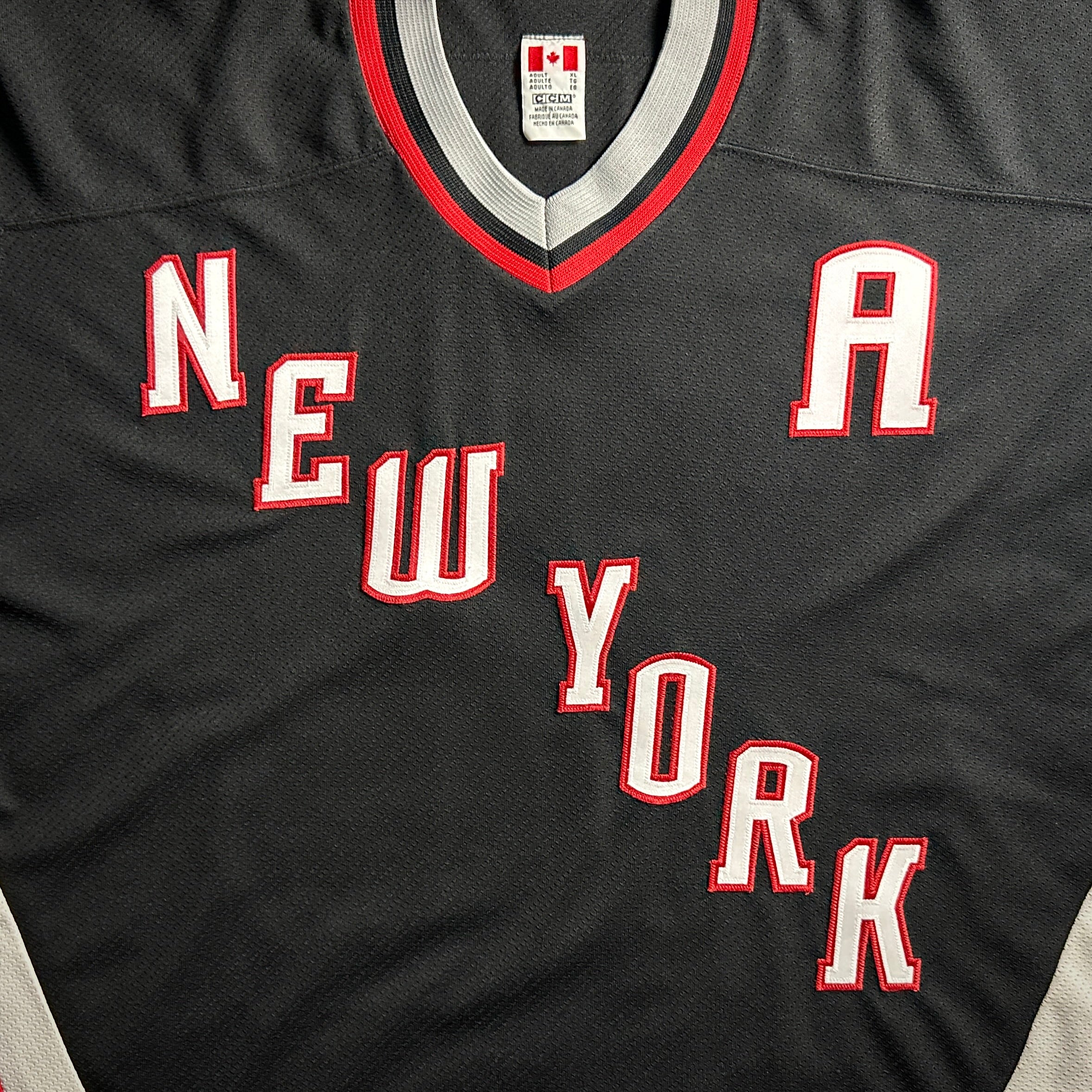 2001 CCM NHL Jersey Buffalo Sabres Rob Ray Sz. XL New York 9/11 Reverse Retro