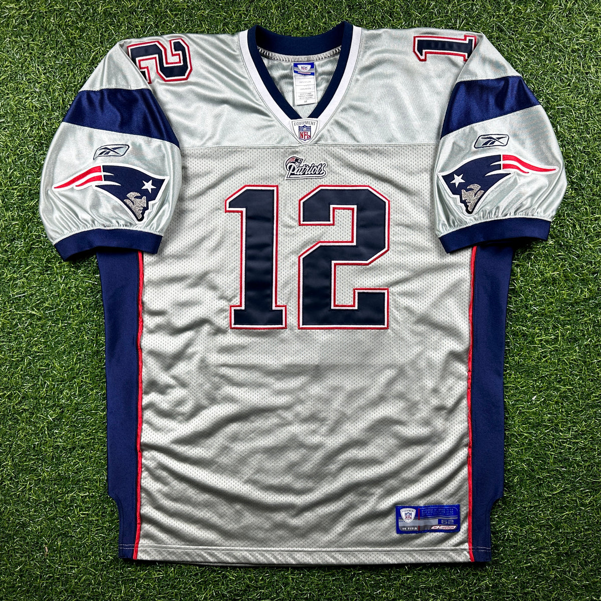 2003 Reebok NFL Authentic Jersey New England Patriots Tom Brady Sz. 52 Silver Alternate