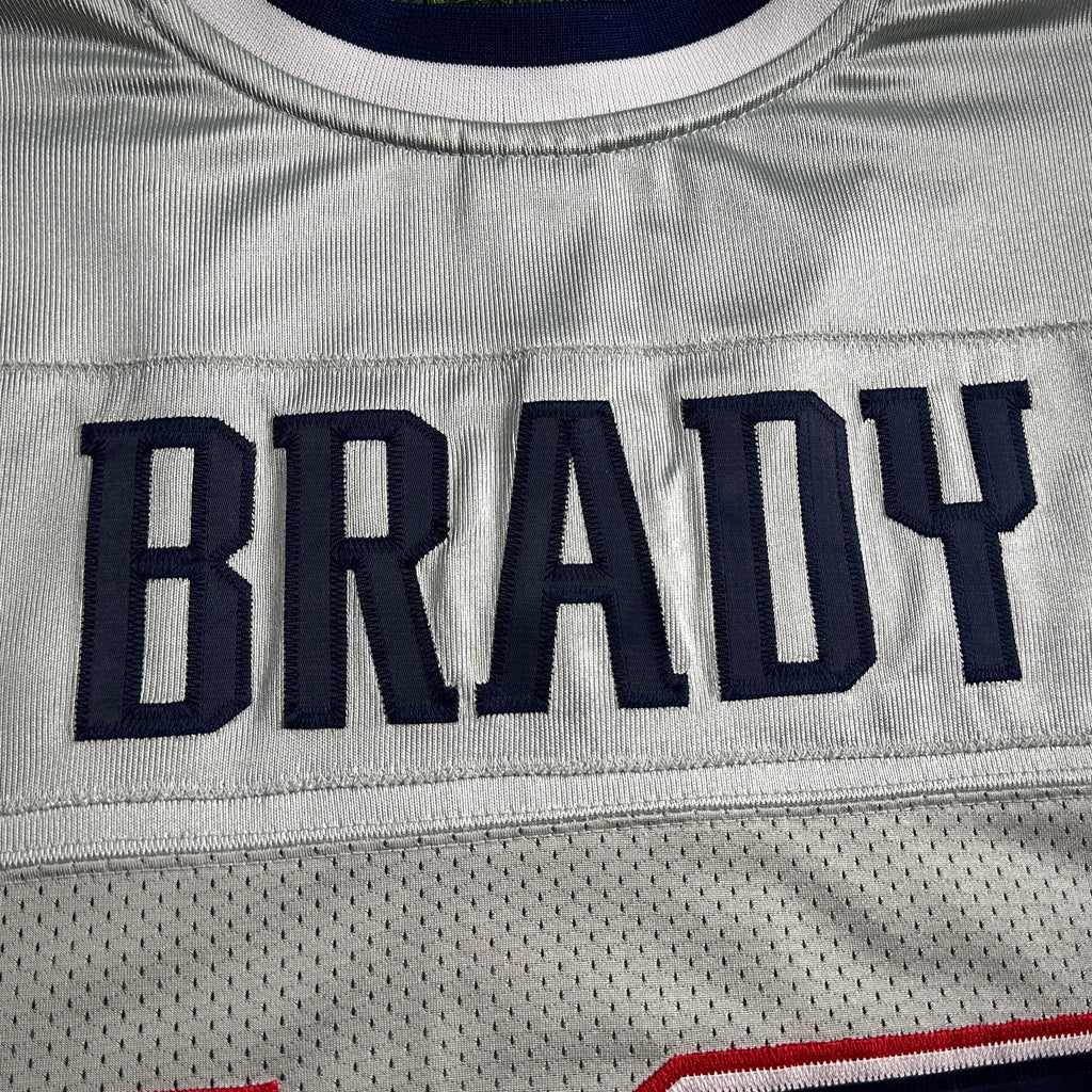 2003 Reebok NFL Authentic Jersey New England Patriots Tom Brady Sz. 48 Silver Alternate