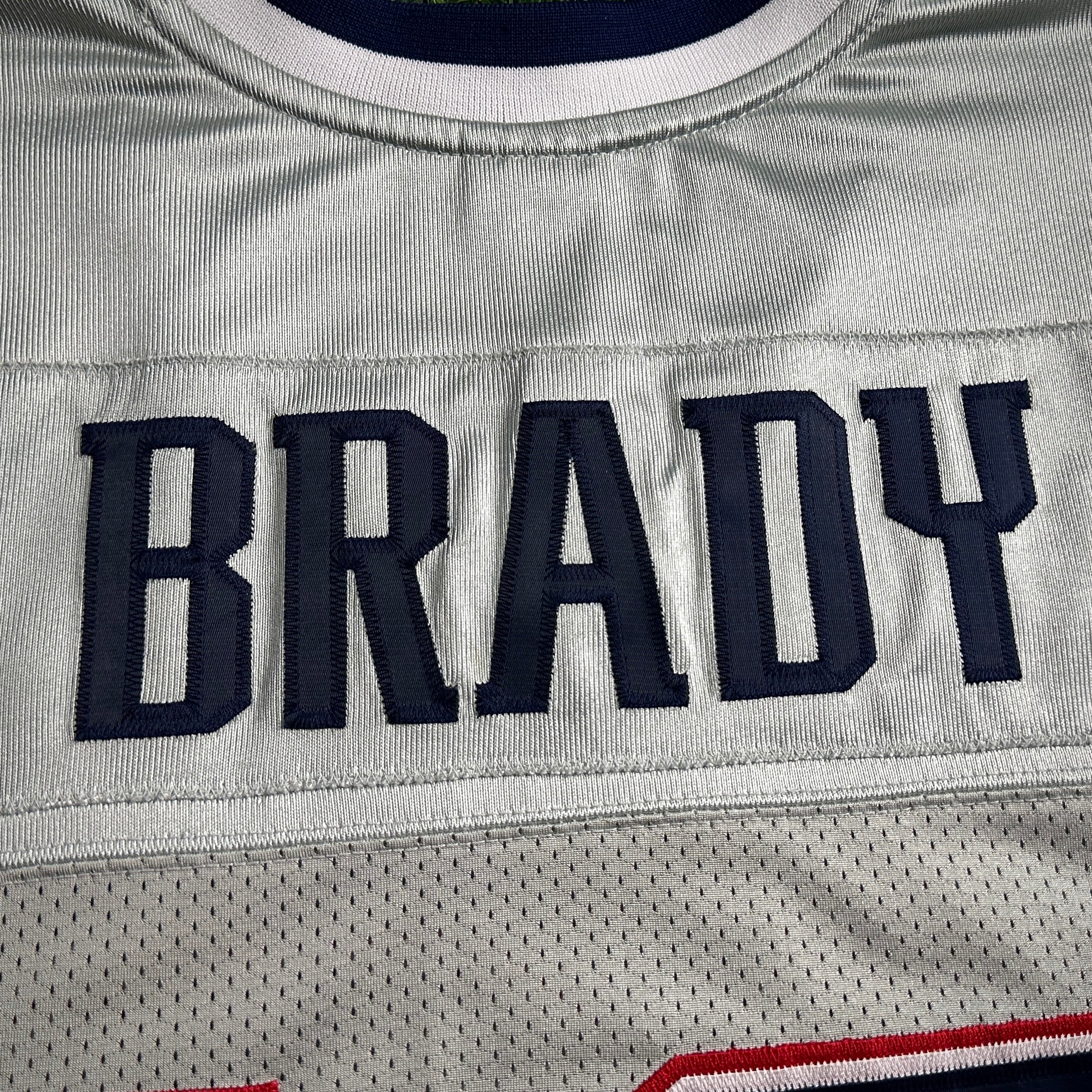 2003 Reebok NFL Authentic Jersey New England Patriots Tom Brady Sz. 48 Silver Alternate