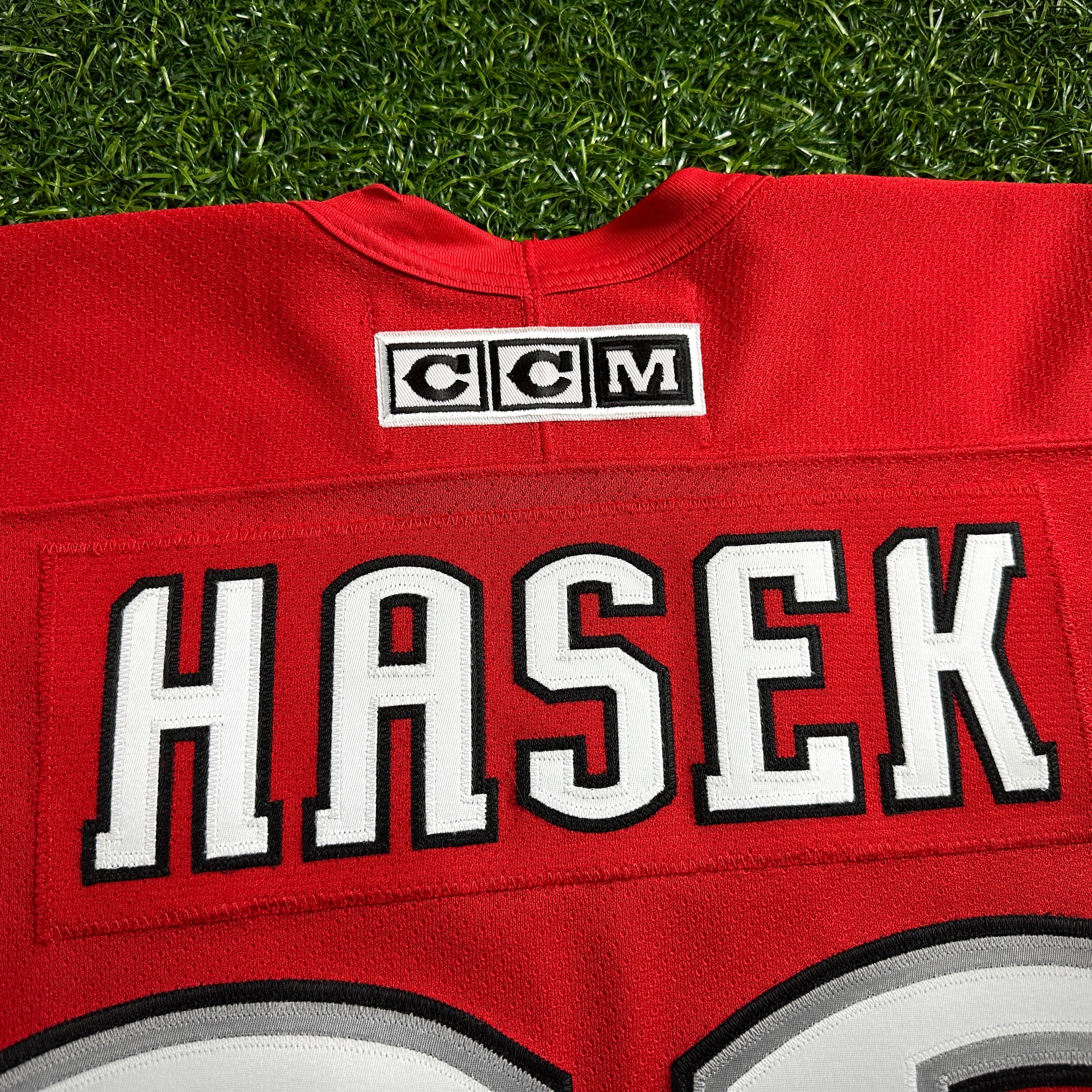 2000 CCM NHL Practice Jersey Buffalo Sabres Dominik Hasek Red Alternate Sz. XL