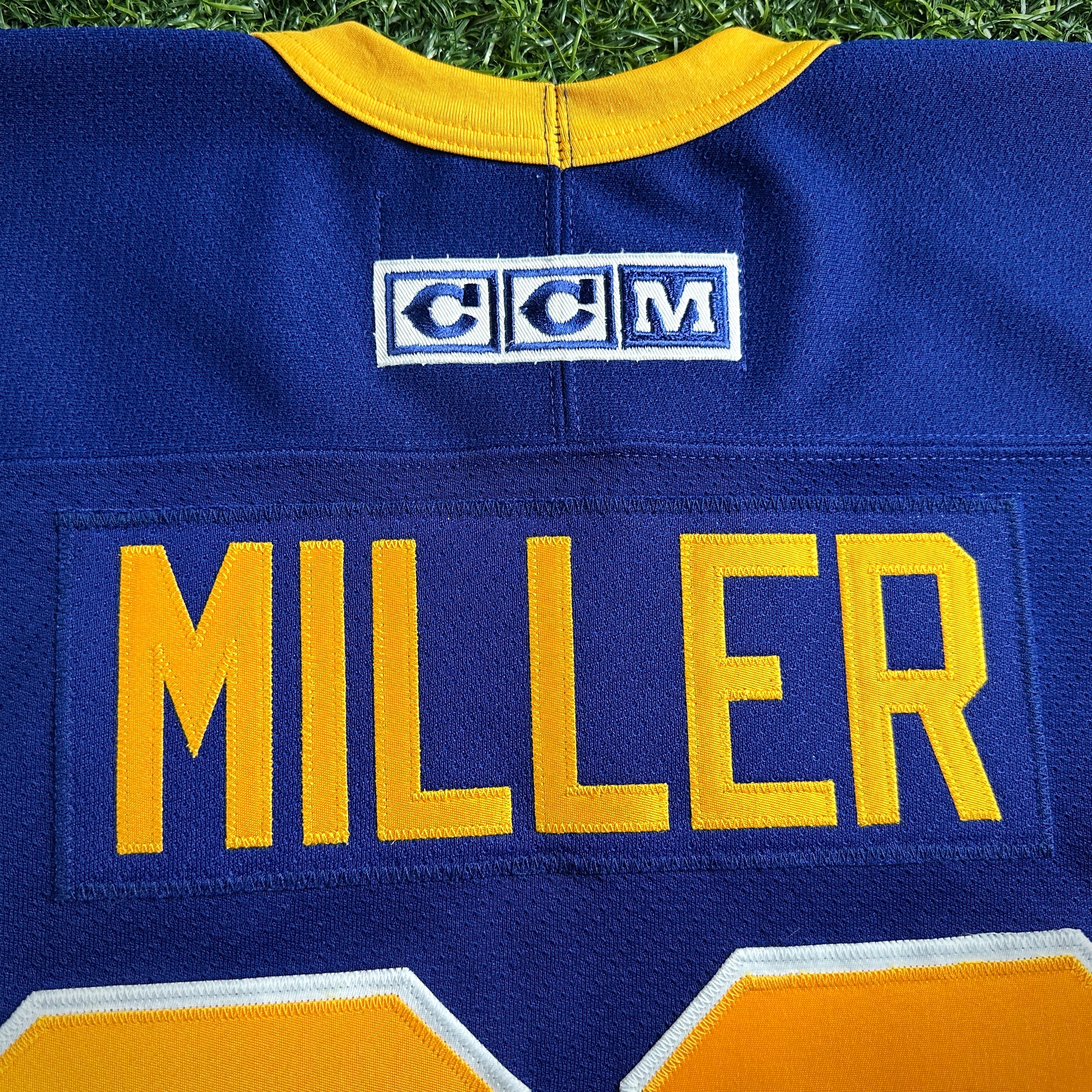2006 CCM NHL Buffalo Sabres Alternate Jersey Ryan Miller Sz L Vintage MiC