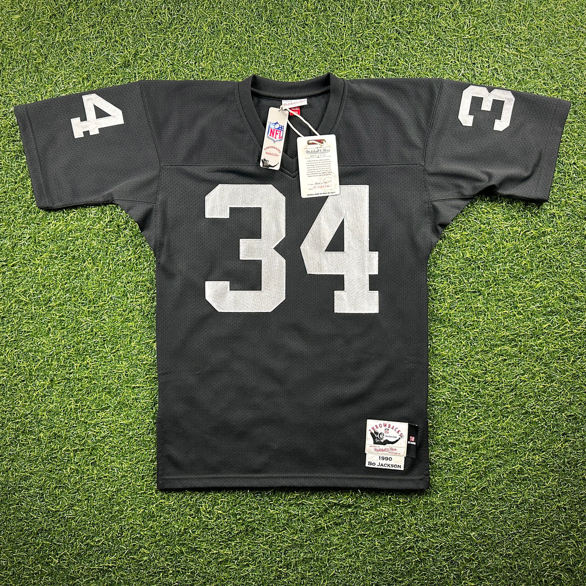 New! Mitchell & Ness NFL 1990 Authentic Jersey Los Angeles Raiders Bo Jackson Sz. 40 (M) Throwback