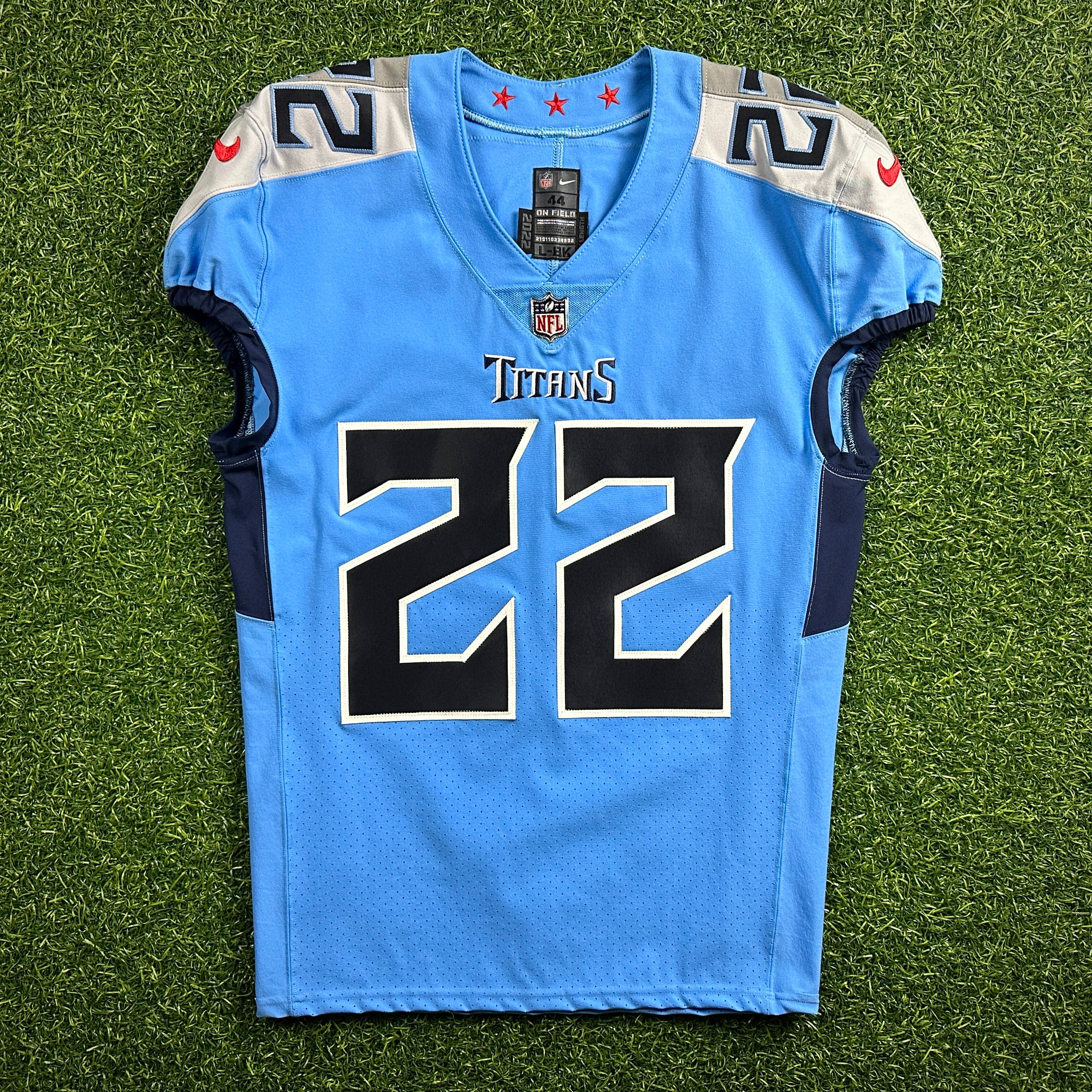 2022 Nike NFL Team-Issued Jersey Tennessee Titans Derrick Henry Autograph Beckett