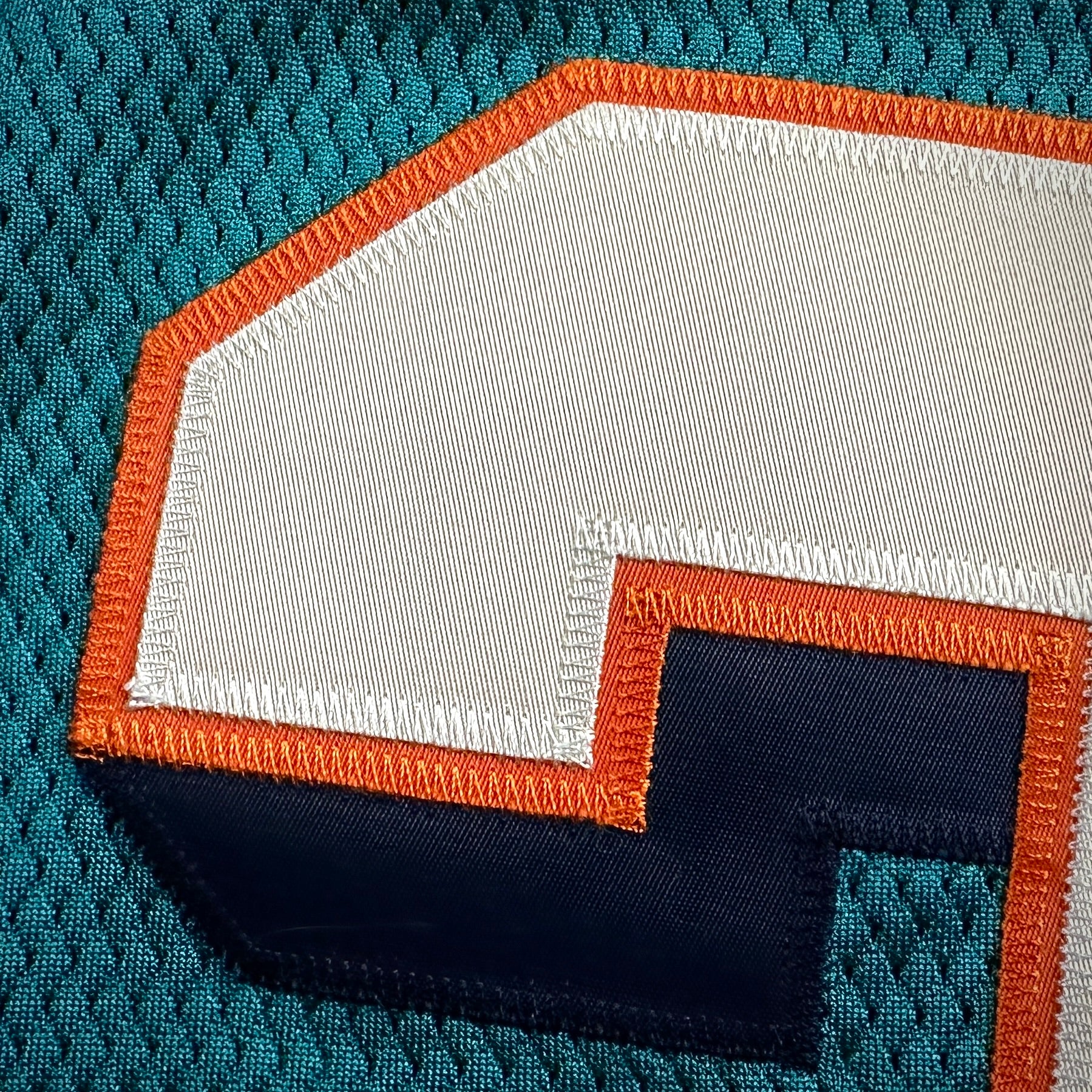 2002 Reebok NFL Authentic Jersey Miami Dolphins Ricky Williams Sz. 50 Anniversary Patch