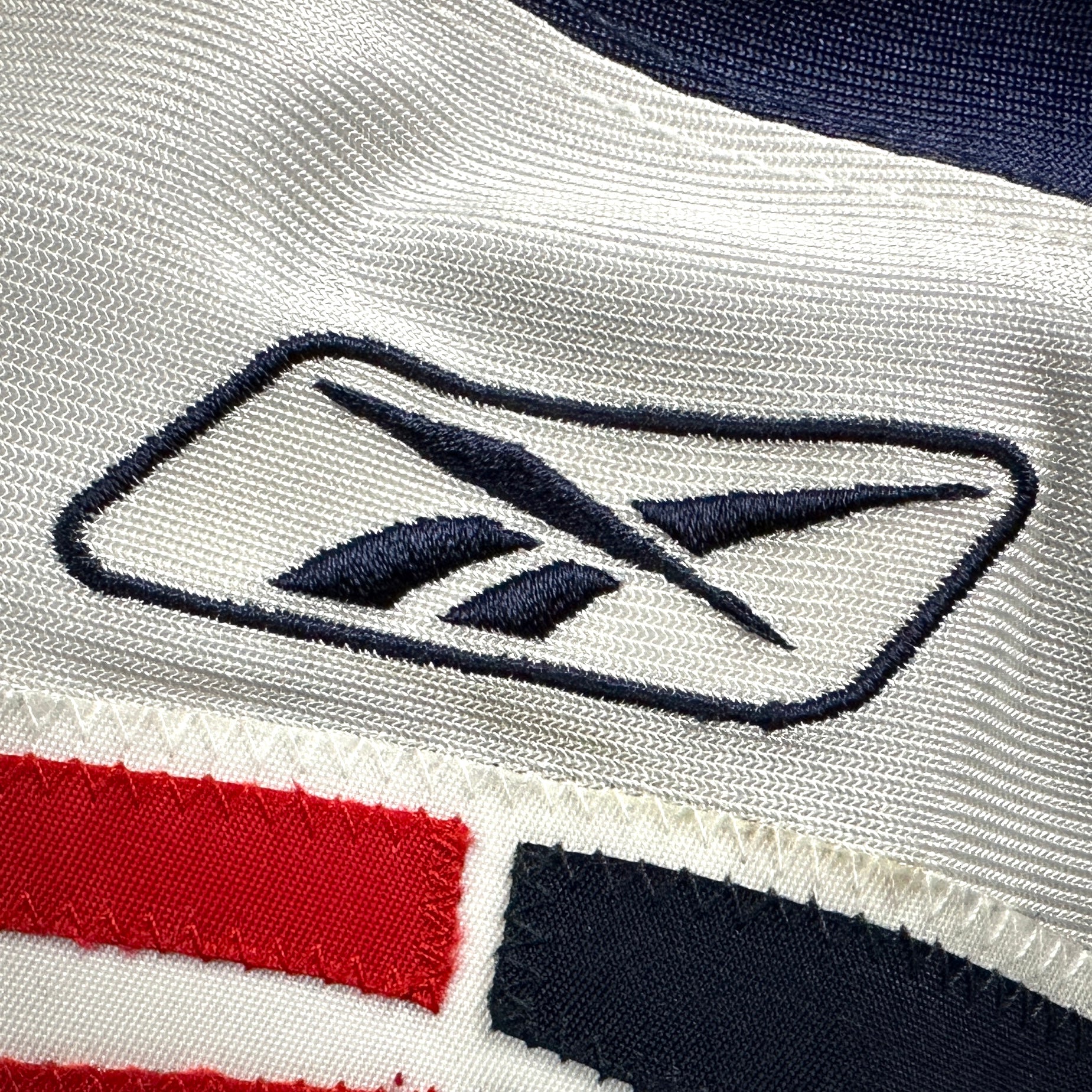 2007 Reebok NFL Authentic Jersey New England Patriots Randy Moss White Away Sz. 52