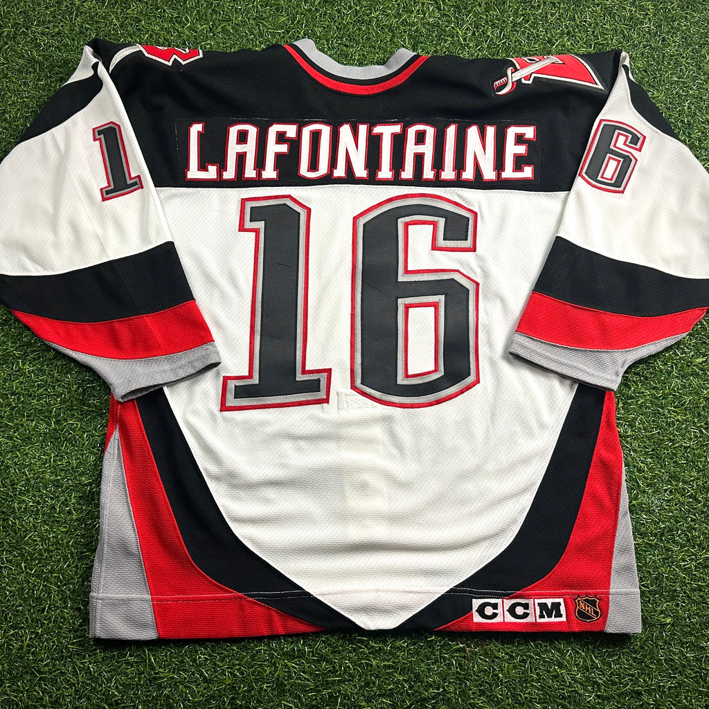 1996 CCM NHL Center Ice Authentic Jersey Buffalo Sabres Pat LaFontaine Sz. 52