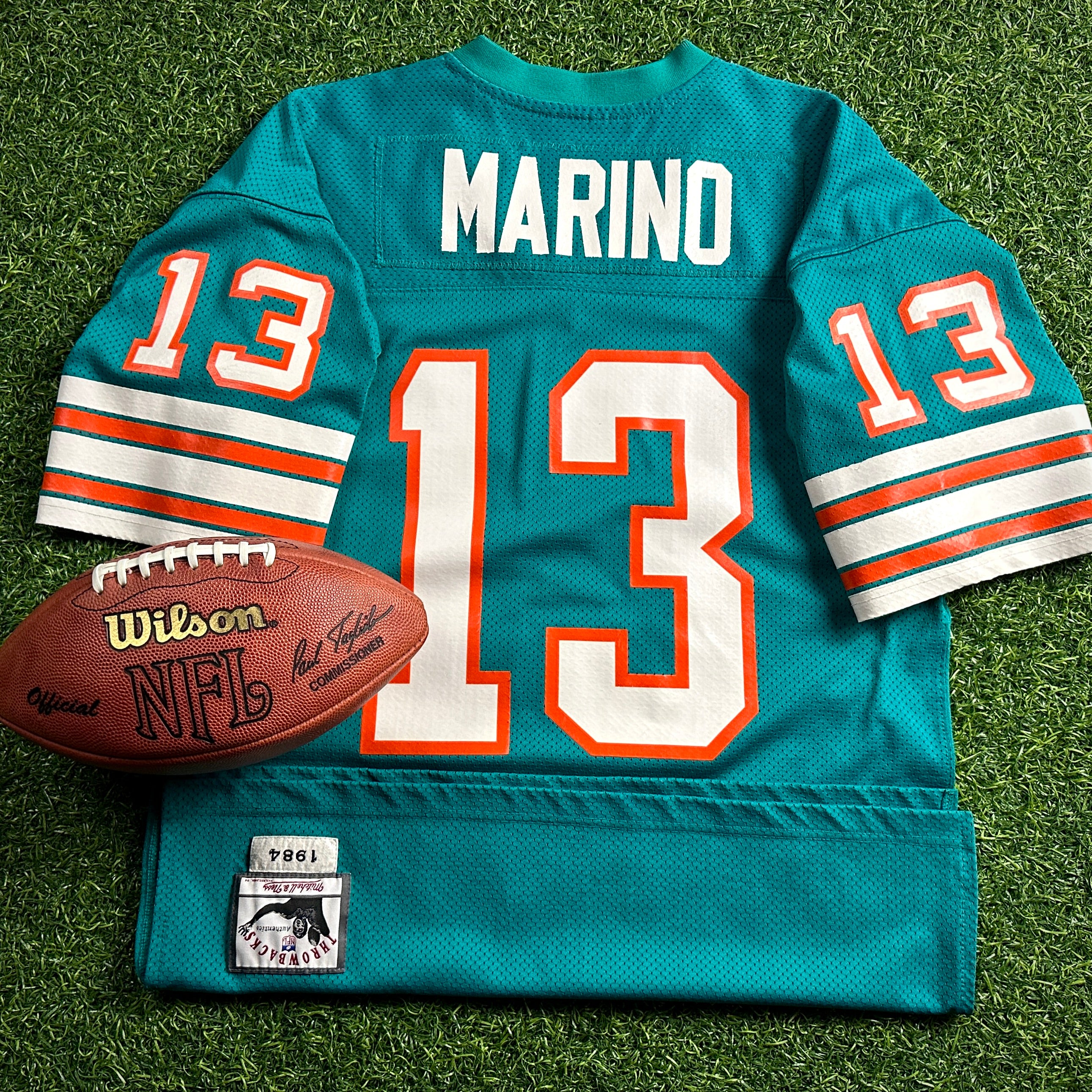 Mitchell & Ness NFL Authentic 1984 Miami Dolphins Throwback Jersey Dan Marino Sz. 44