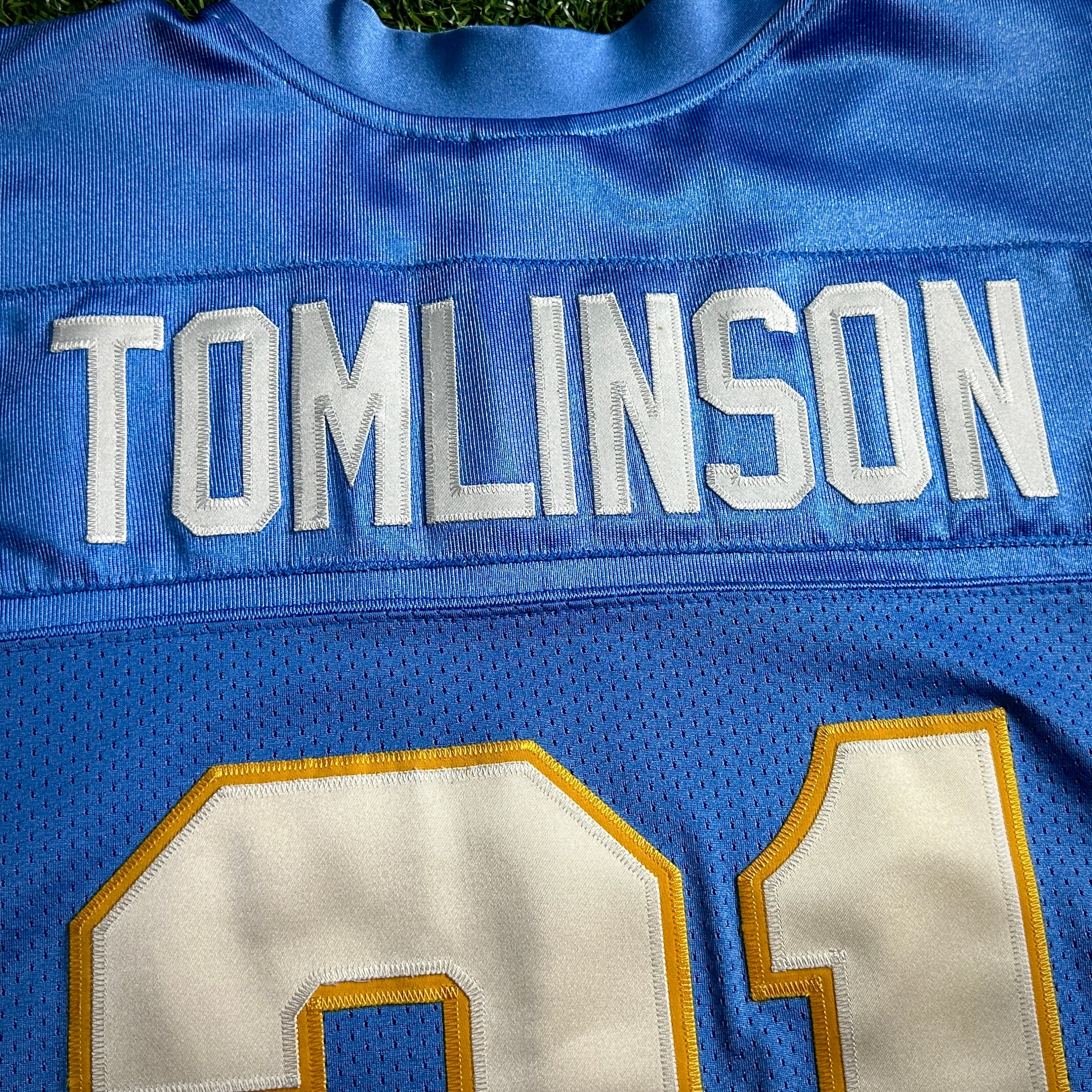 2002 Reebok NFL Authentic Jersey San Diego Chargers LaDanian Tomlinson 52 Throwback