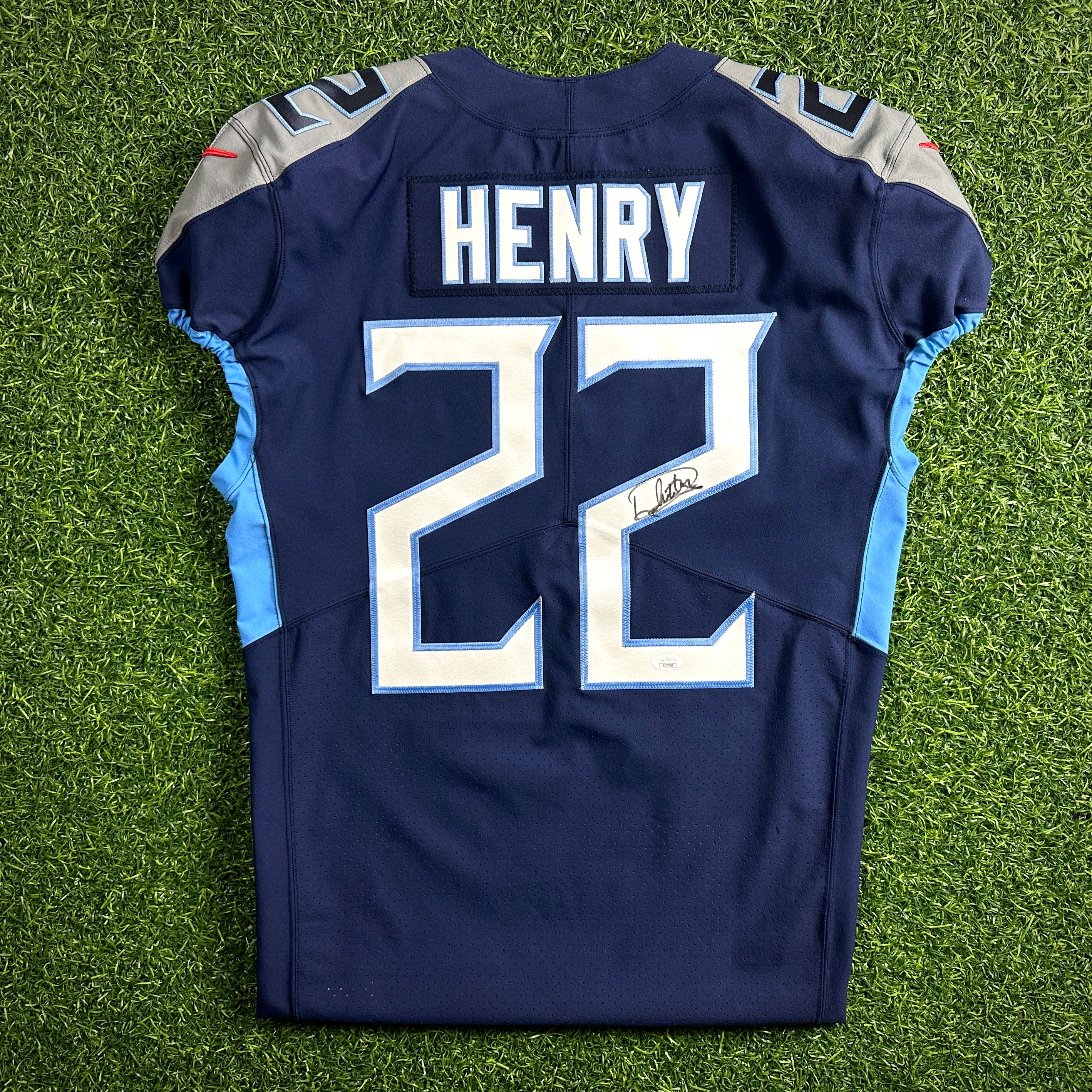 2021 Nike NFL Authentic Jersey Tennessee Titans Derrick Henry Autograph JSA