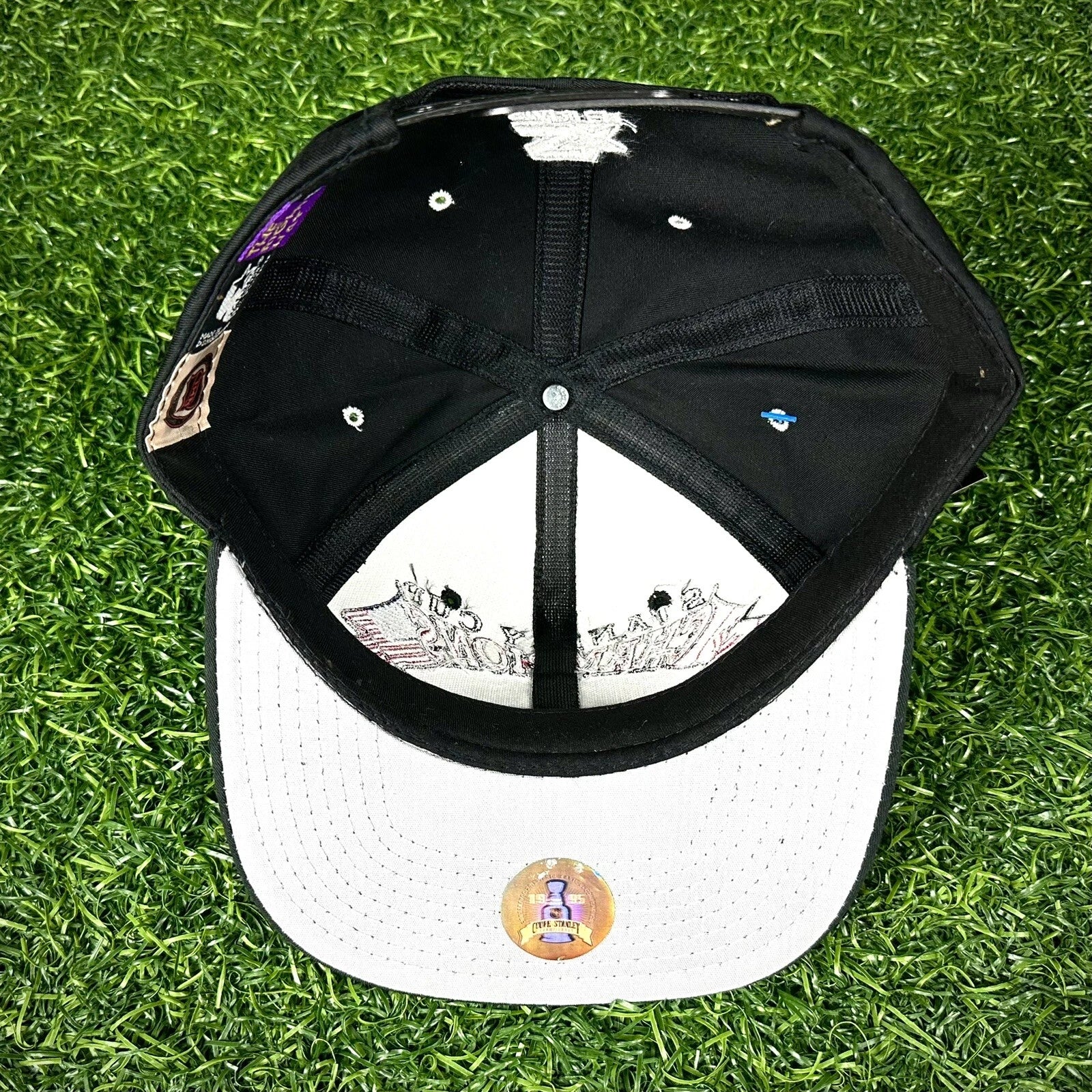 90s Starter NHL Stanley Cup Champions Snapback Hat NFL Buffalo Bills Sabres VTG